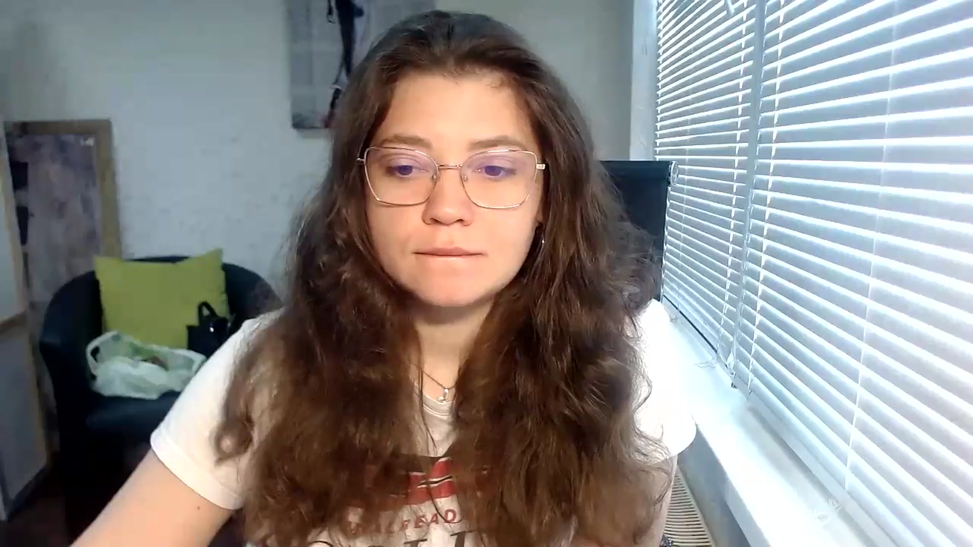 Gallery image thumbnail from SweetArinaA's myfreecams stream on, 05/19/2024, 10:49 image 2 of 20