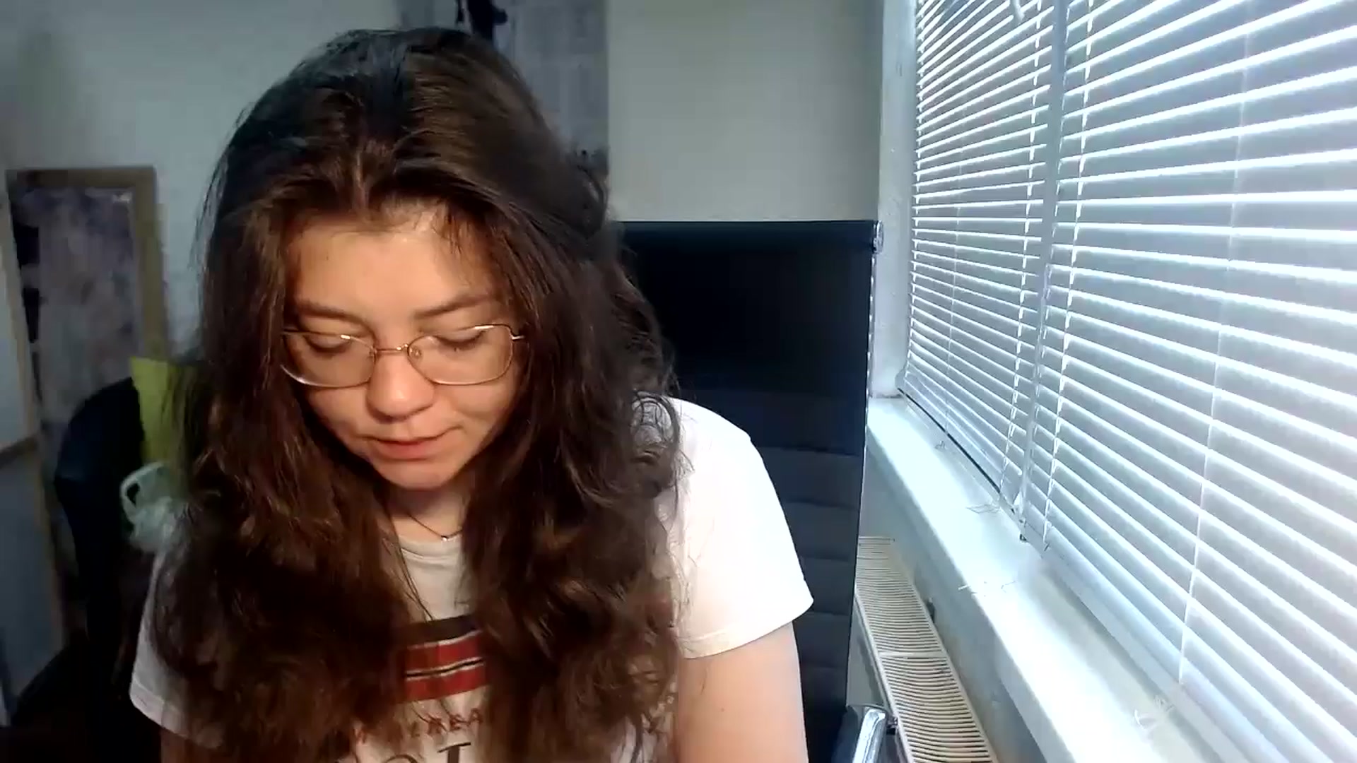 Gallery image thumbnail from SweetArinaA's myfreecams stream on, 05/19/2024, 10:49 image 1 of 20