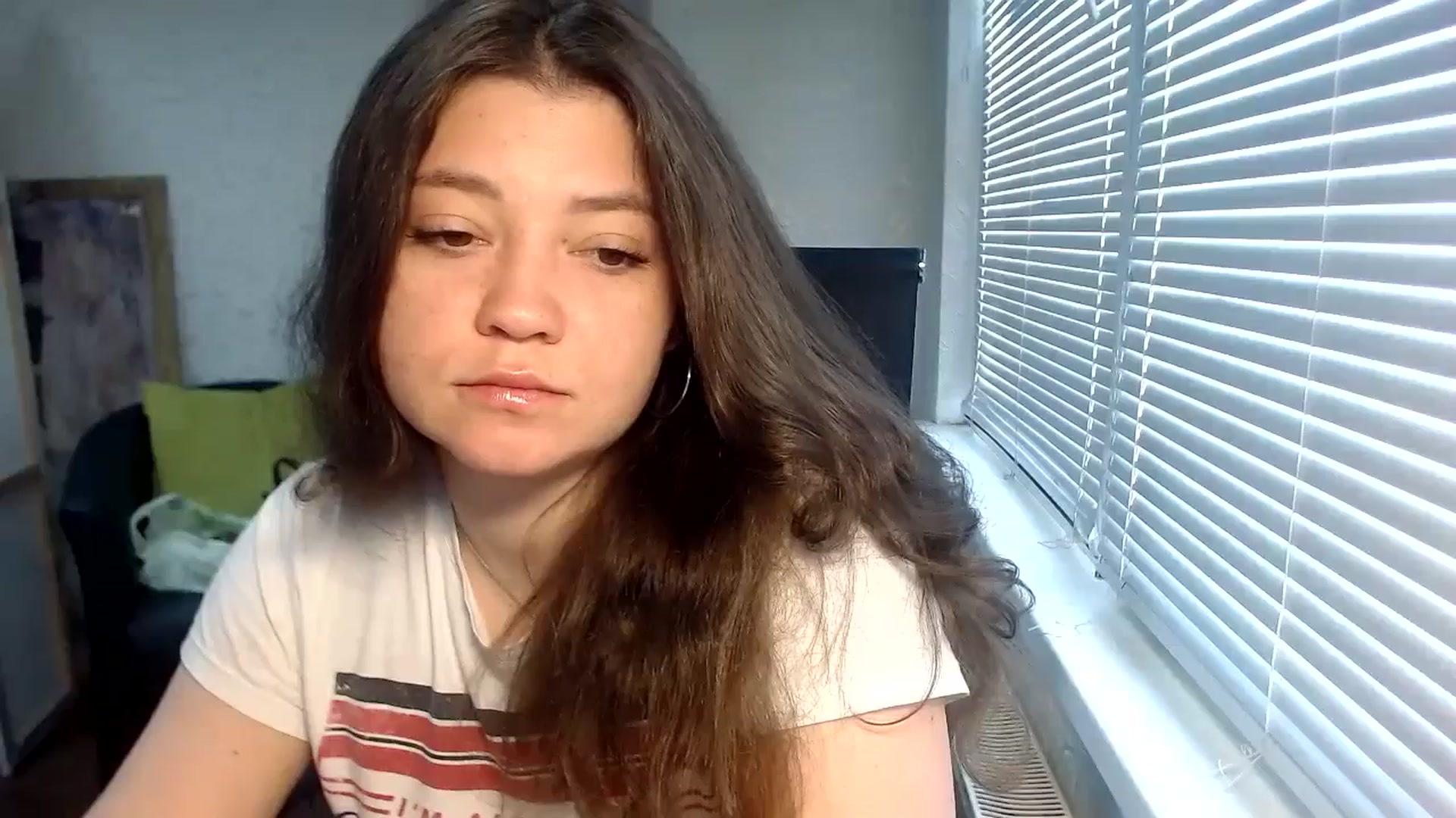 Gallery image thumbnail from SweetArinaA's myfreecams stream on, 05/19/2024, 10:49 image 13 of 20