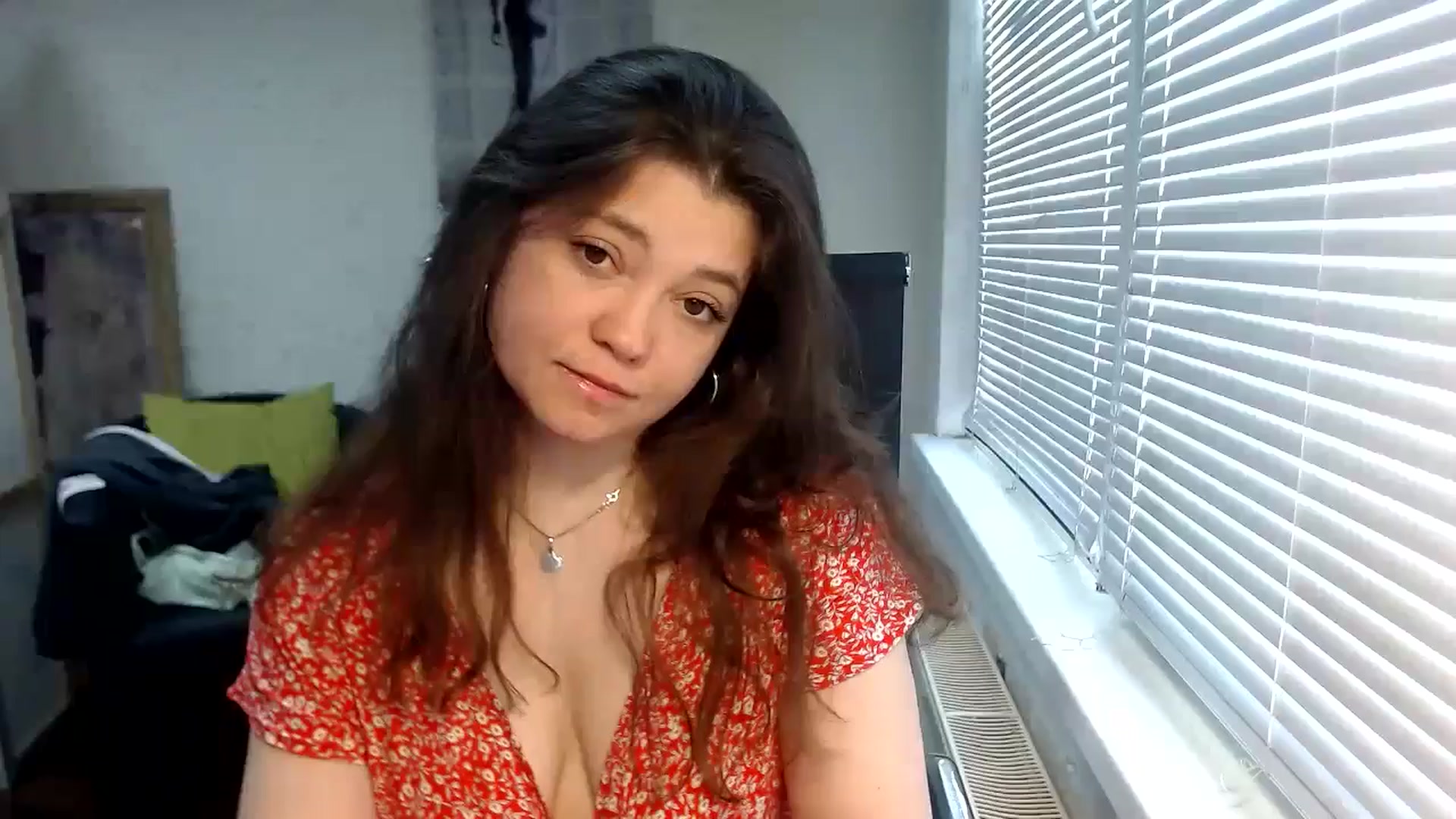 Gallery image thumbnail from SweetArinaA's myfreecams stream on, 05/19/2024, 13:06 image 5 of 20
