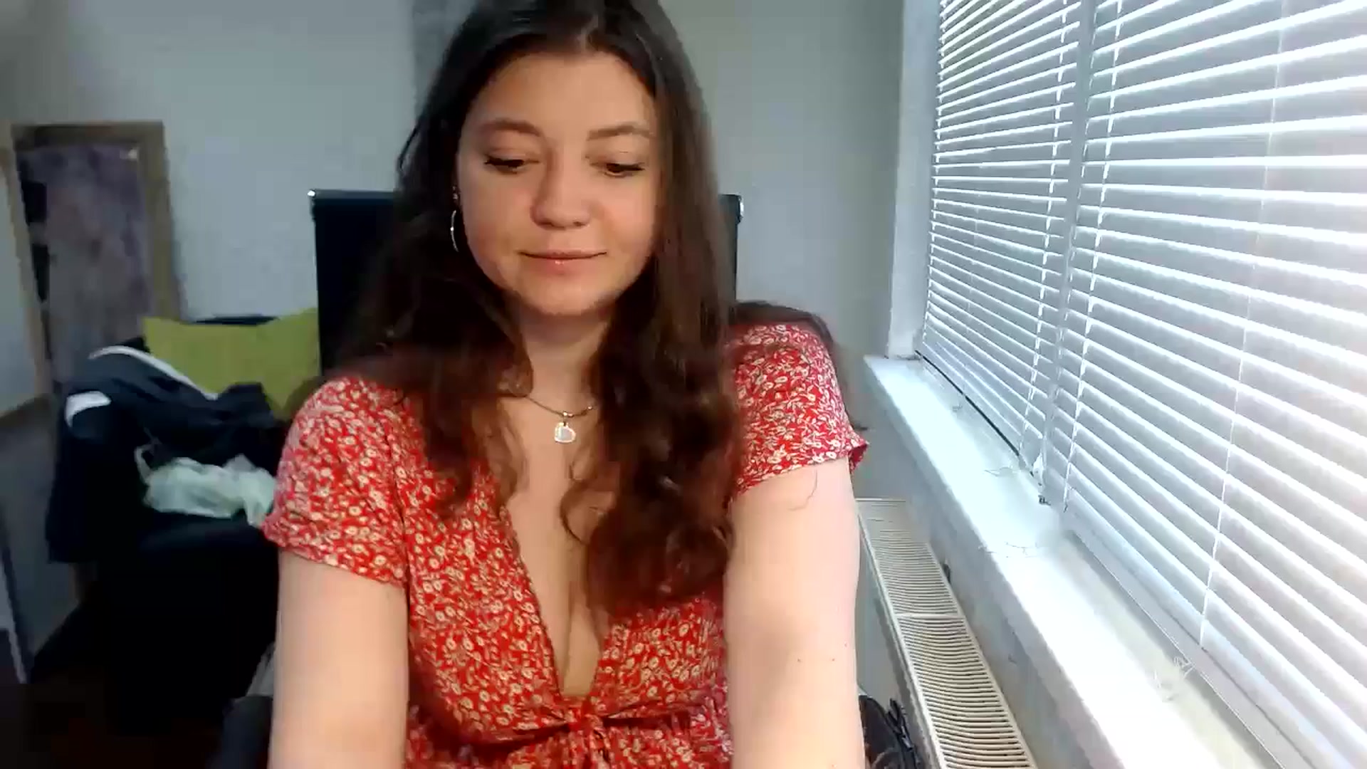 Gallery image thumbnail from SweetArinaA's myfreecams stream on, 05/19/2024, 13:35 image 17 of 20