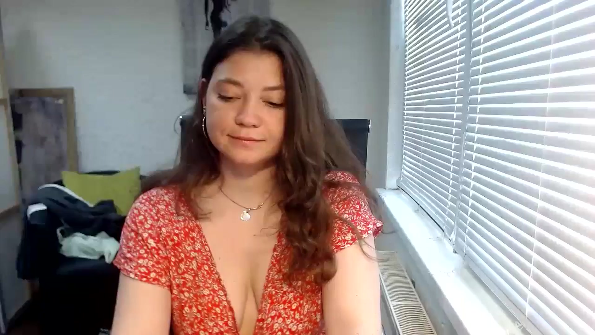 Gallery image thumbnail from SweetArinaA's myfreecams stream on, 05/19/2024, 13:35 image 1 of 20