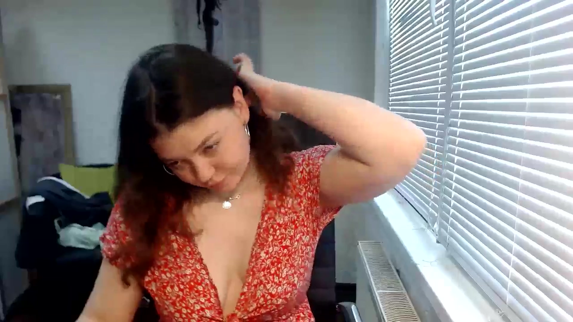 Gallery image thumbnail from SweetArinaA's myfreecams stream on, 05/19/2024, 13:35 image 5 of 20