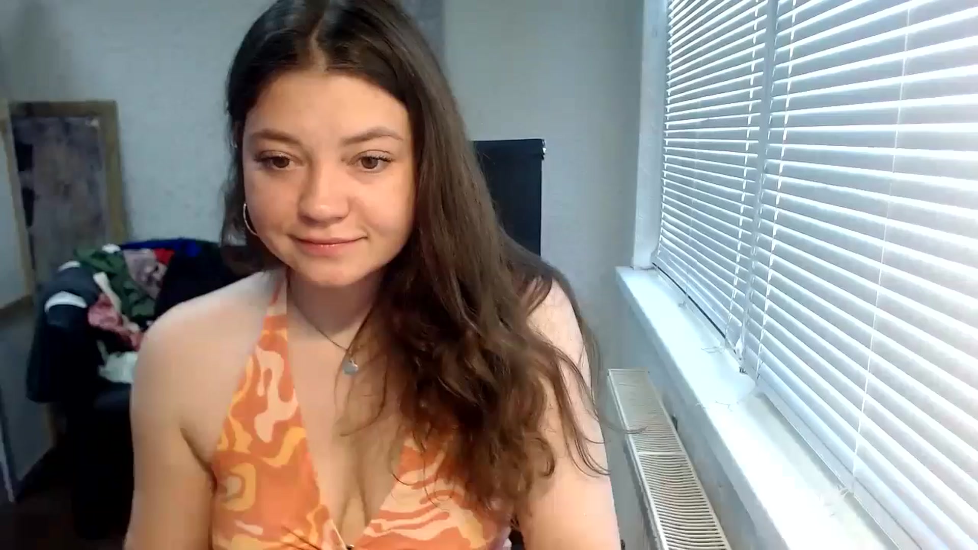 Gallery image thumbnail from SweetArinaA's myfreecams stream on, 05/19/2024, 14:17 image 2 of 20