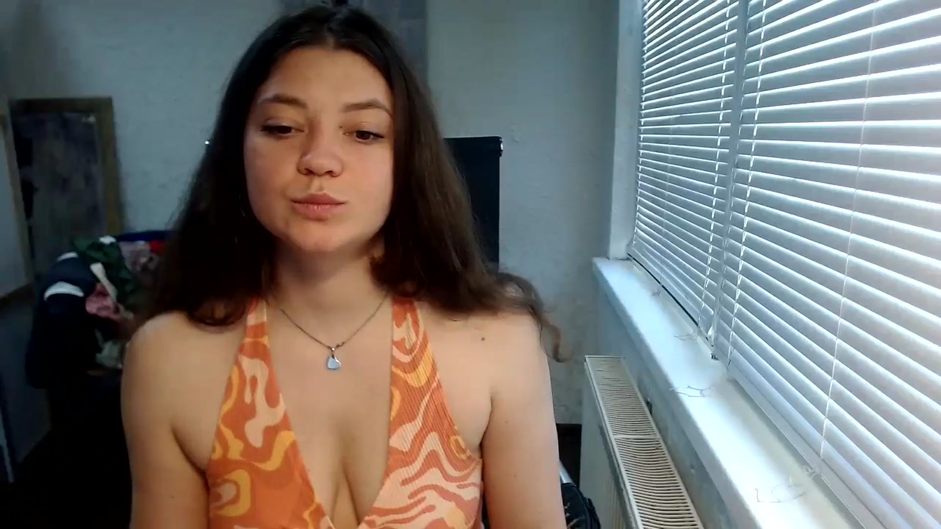 Gallery image thumbnail from SweetArinaA's myfreecams stream on, 05/19/2024, 14:17 image 6 of 20