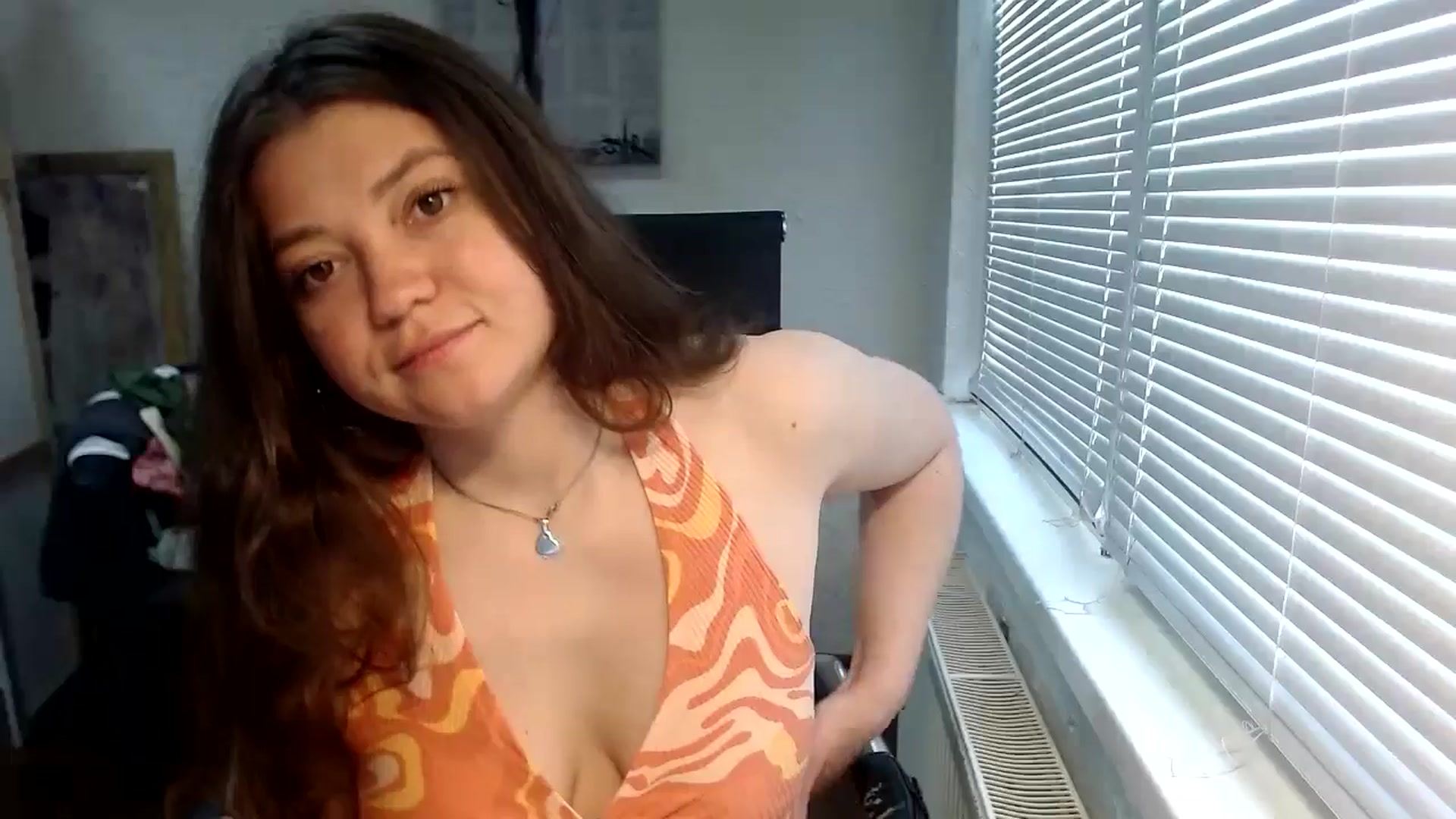 Gallery image thumbnail from SweetArinaA's myfreecams stream on, 05/19/2024, 14:17 image 8 of 20