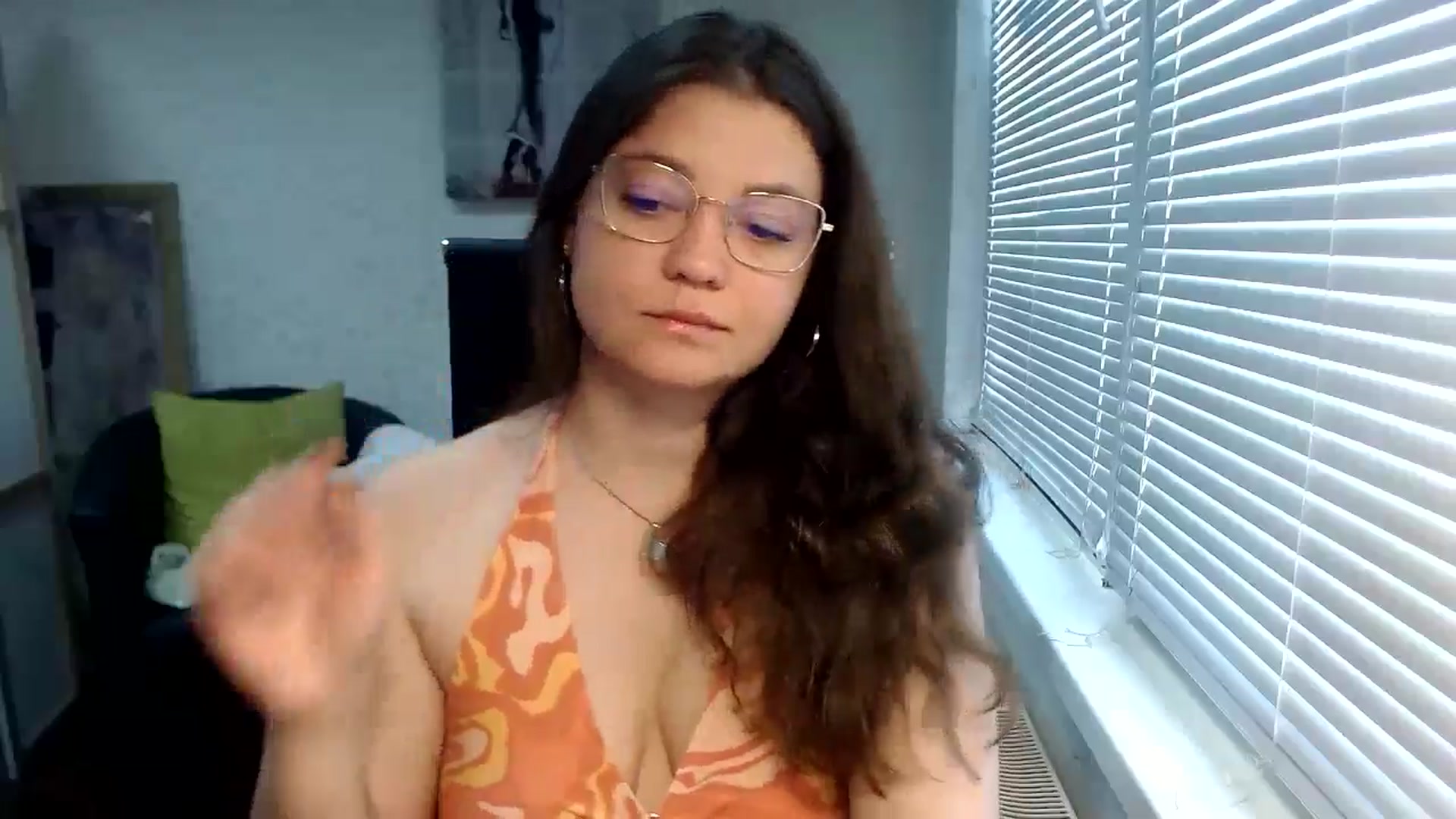 Gallery image thumbnail from SweetArinaA's myfreecams stream on, 05/19/2024, 14:45 image 12 of 20