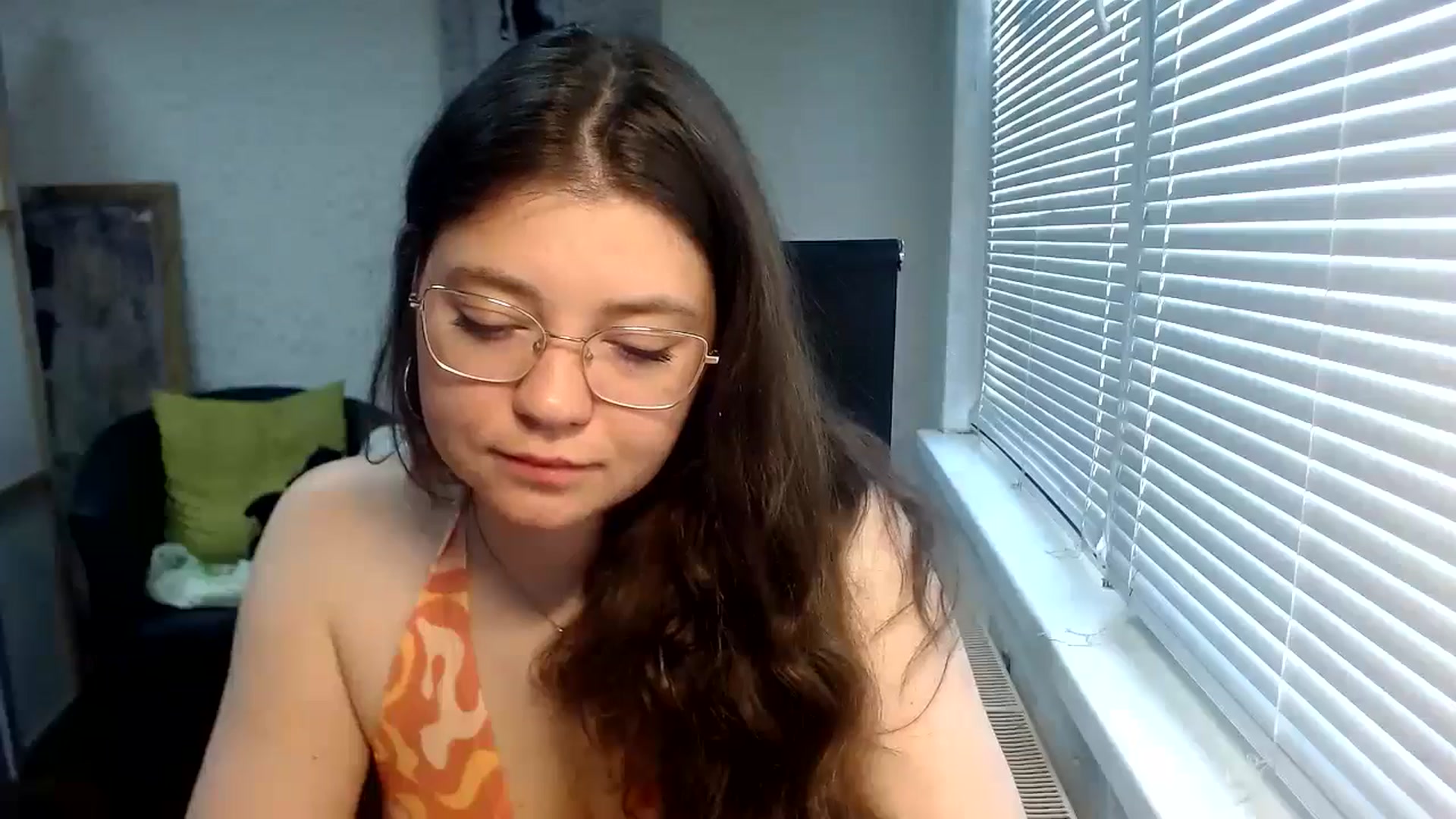 Gallery image thumbnail from SweetArinaA's myfreecams stream on, 05/19/2024, 14:45 image 14 of 20