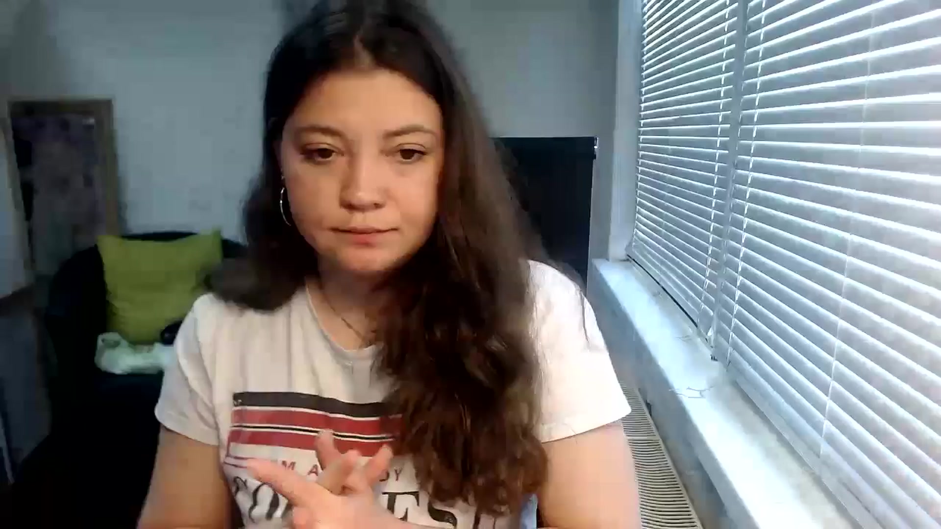 Gallery image thumbnail from SweetArinaA's myfreecams stream on, 05/19/2024, 14:45 image 1 of 20