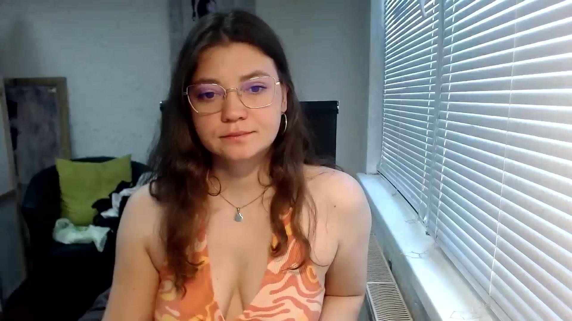 Gallery image thumbnail from SweetArinaA's myfreecams stream on, 05/19/2024, 15:42 image 13 of 20