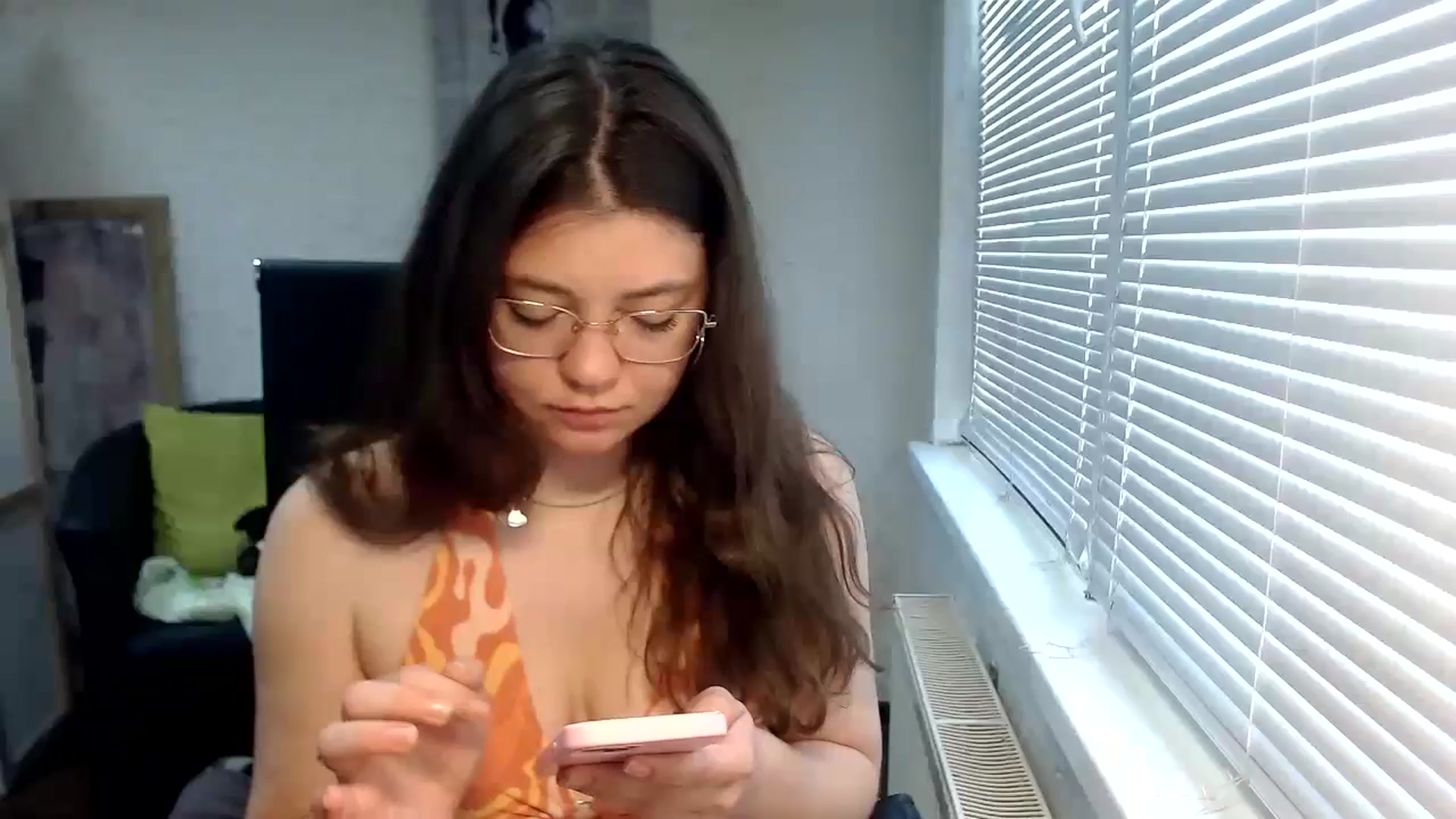 Gallery image thumbnail from SweetArinaA's myfreecams stream on, 05/19/2024, 15:42 image 9 of 20