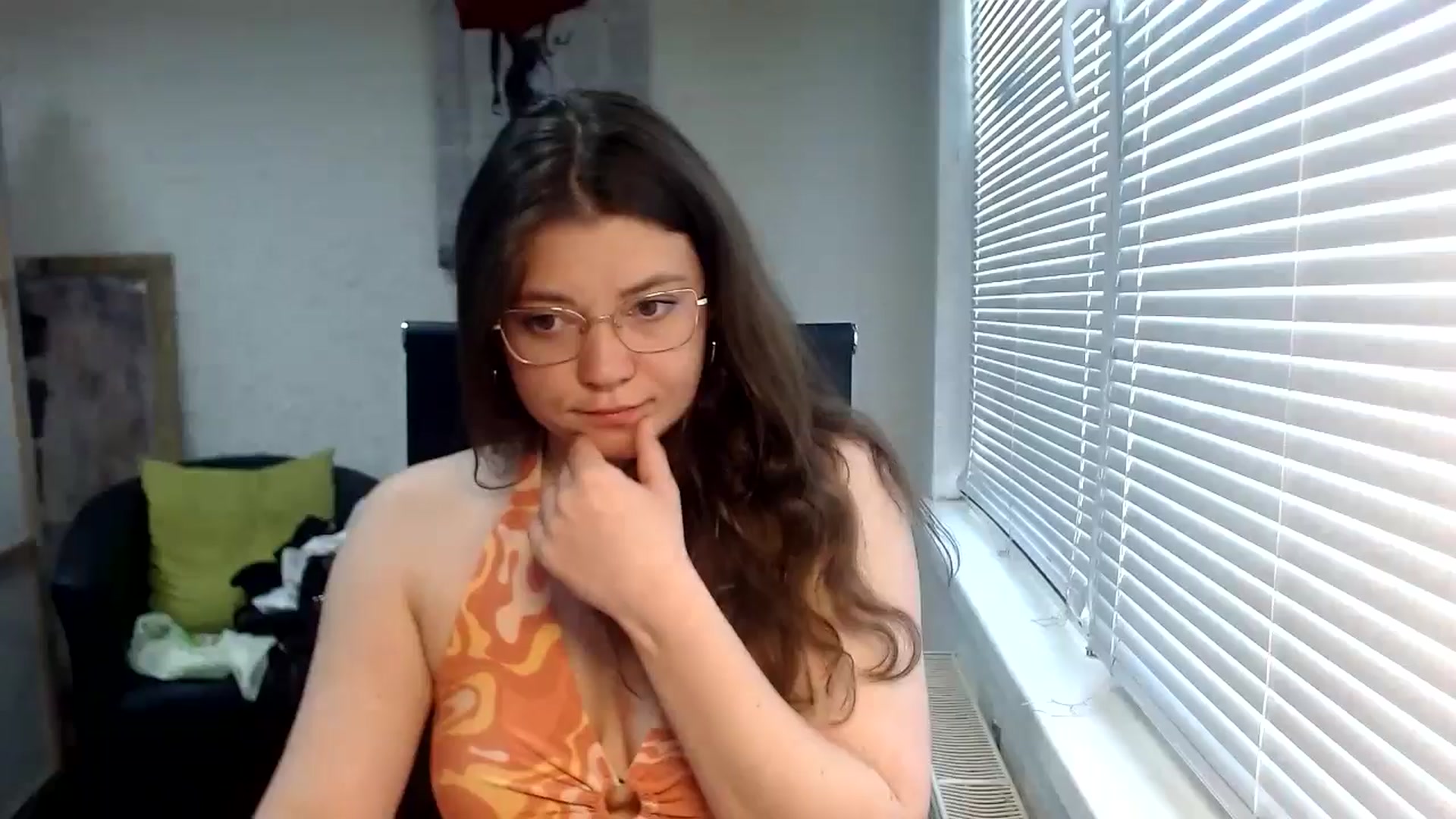 Gallery image thumbnail from SweetArinaA's myfreecams stream on, 05/19/2024, 15:42 image 1 of 20