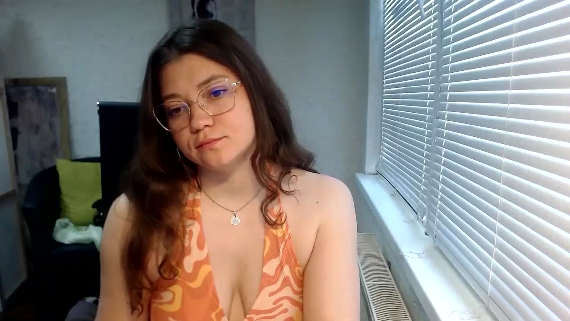 Gallery image thumbnail from SweetArinaA's myfreecams stream on, 05/19/2024, 15:42 image 11 of 20