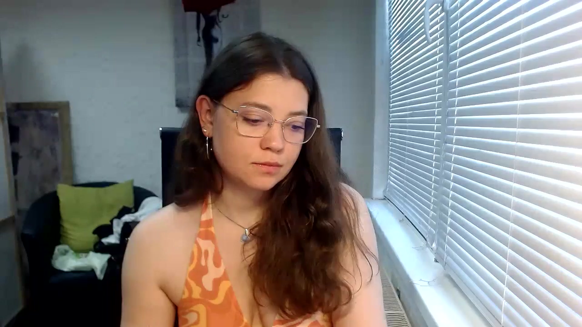 Gallery image thumbnail from SweetArinaA's myfreecams stream on, 05/19/2024, 15:42 image 3 of 20