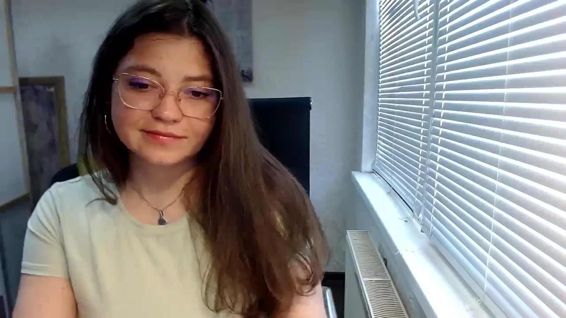 Gallery image thumbnail from SweetArinaA's myfreecams stream on, 05/25/2024, 09:49 image 11 of 20
