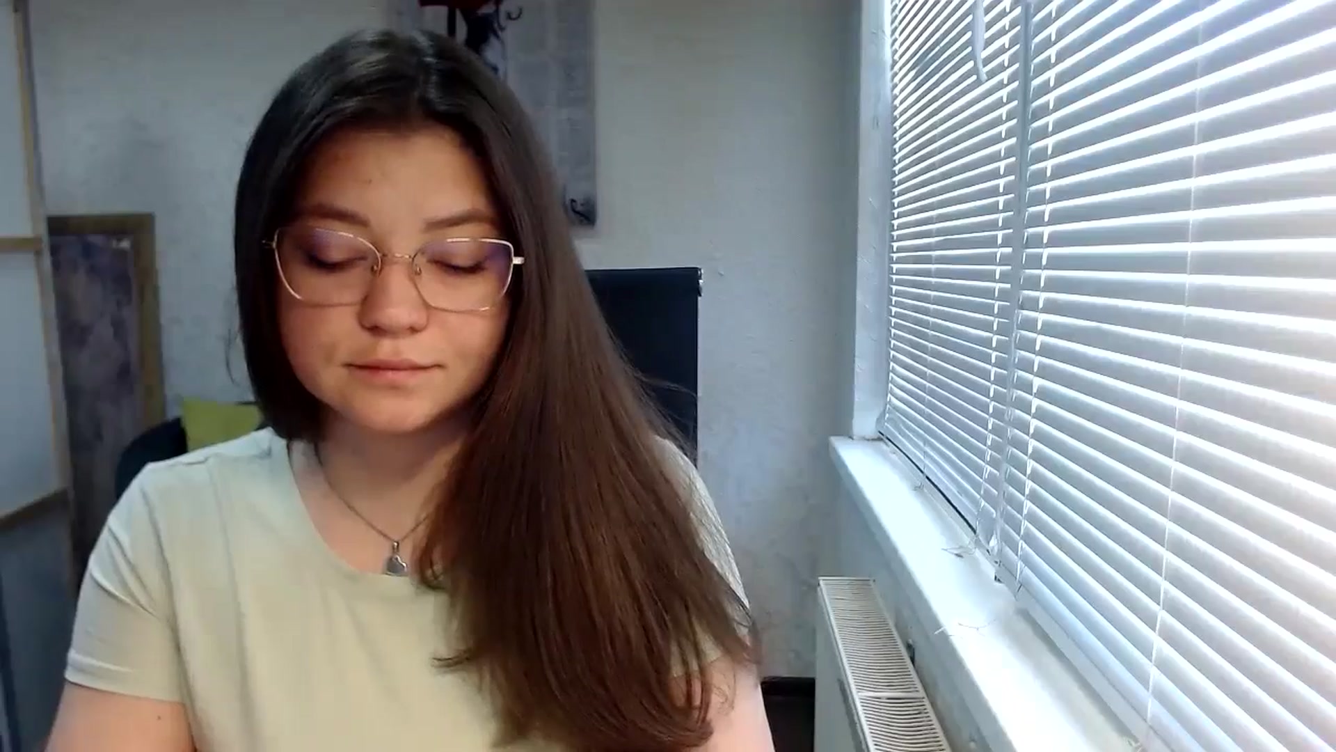 Gallery image thumbnail from SweetArinaA's myfreecams stream on, 05/25/2024, 09:49 image 2 of 20