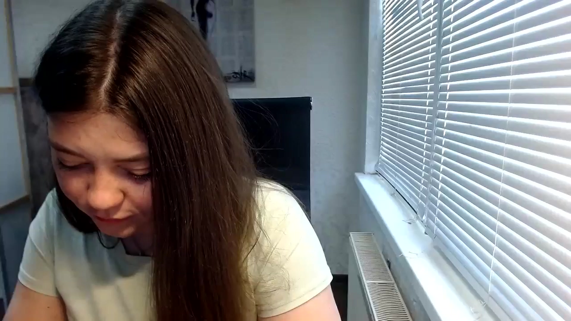 Gallery image thumbnail from SweetArinaA's myfreecams stream on, 05/25/2024, 09:49 image 16 of 20