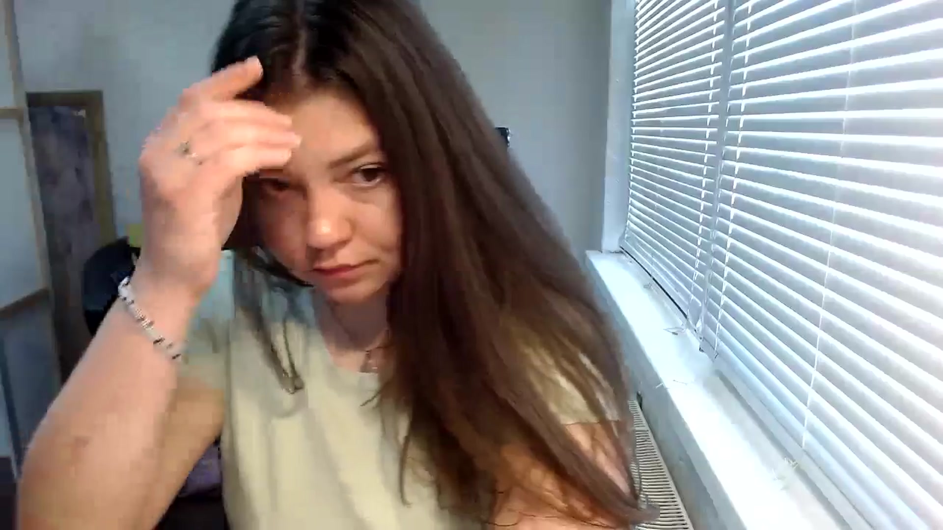 Gallery image thumbnail from SweetArinaA's myfreecams stream on, 05/25/2024, 10:36 image 3 of 20