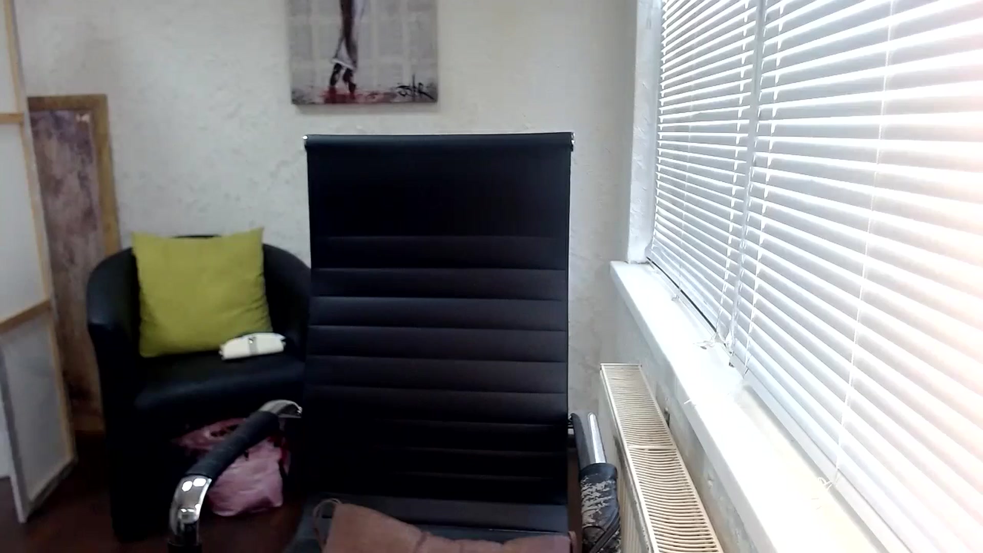 Gallery image thumbnail from SweetArinaA's myfreecams stream on, 05/25/2024, 10:36 image 5 of 20