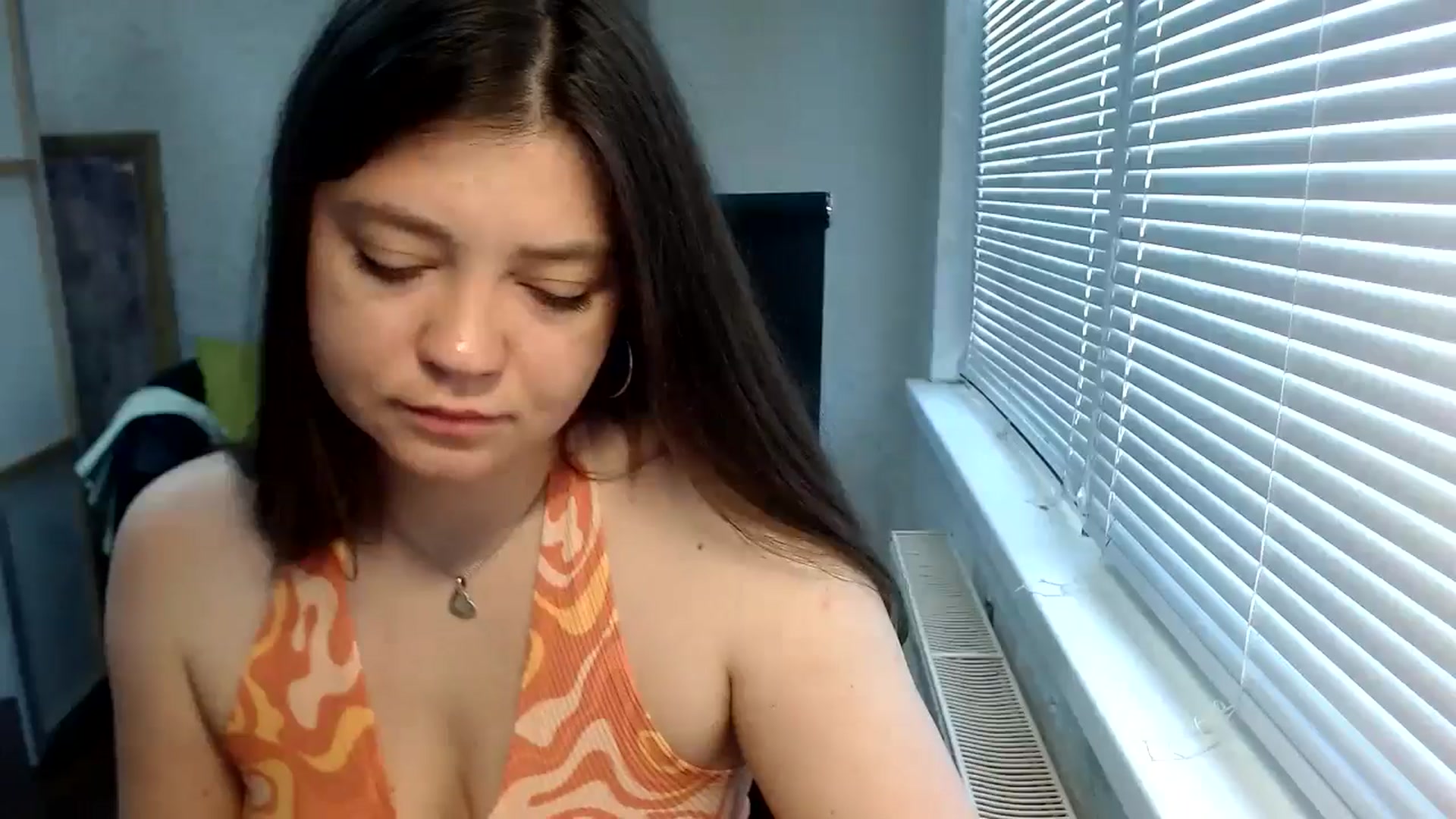 Gallery image thumbnail from SweetArinaA's myfreecams stream on, 05/25/2024, 10:36 image 20 of 20