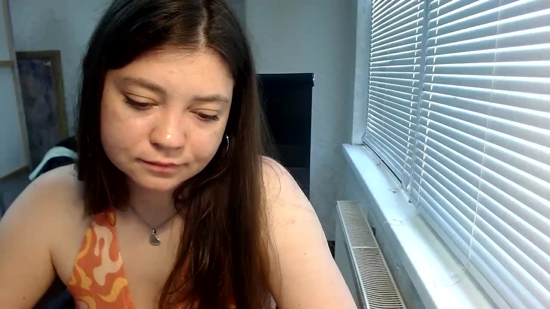 Gallery image thumbnail from SweetArinaA's myfreecams stream on, 05/25/2024, 10:36 image 19 of 20