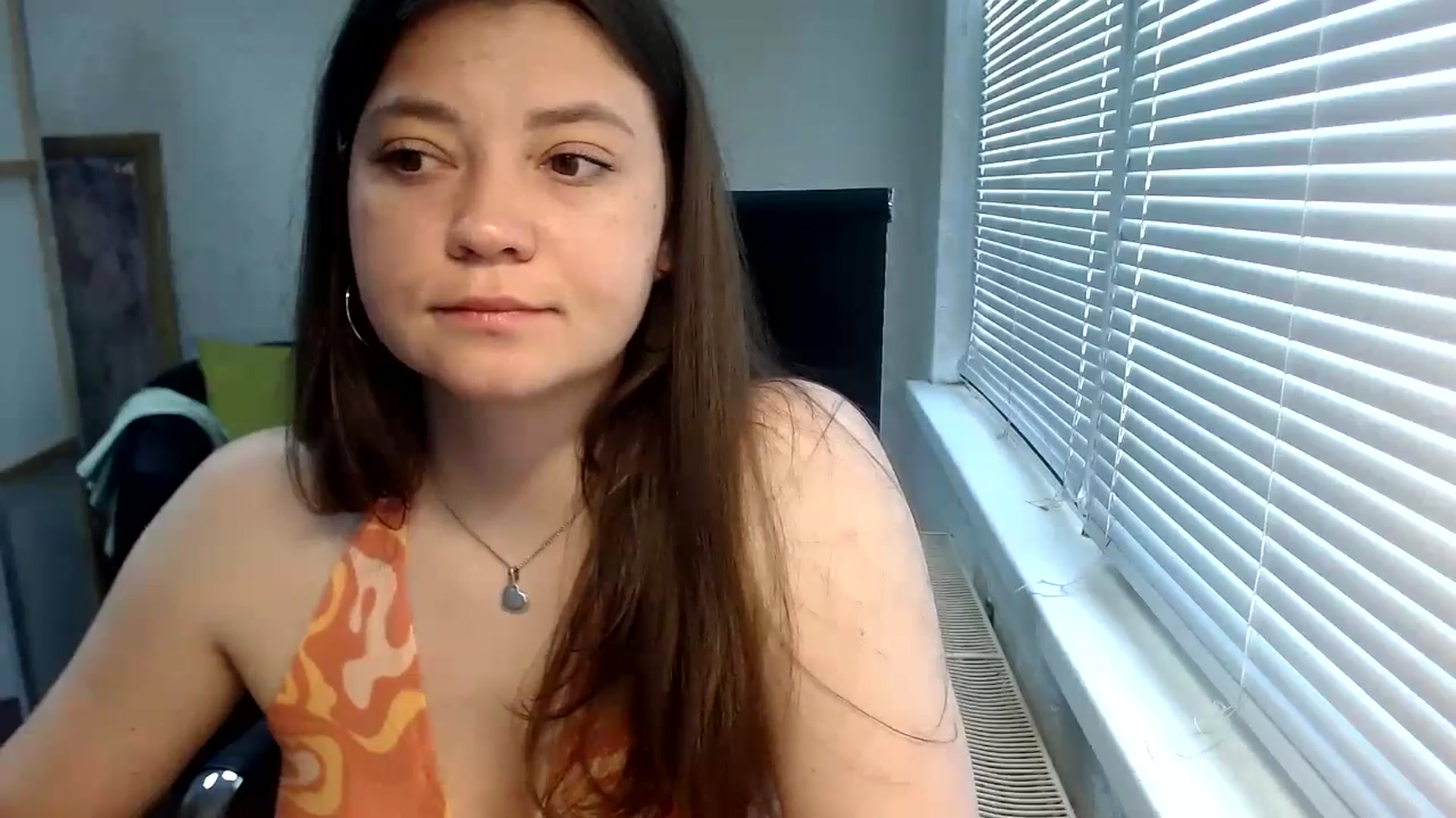 Gallery image thumbnail from SweetArinaA's myfreecams stream on, 05/25/2024, 10:36 image 16 of 20