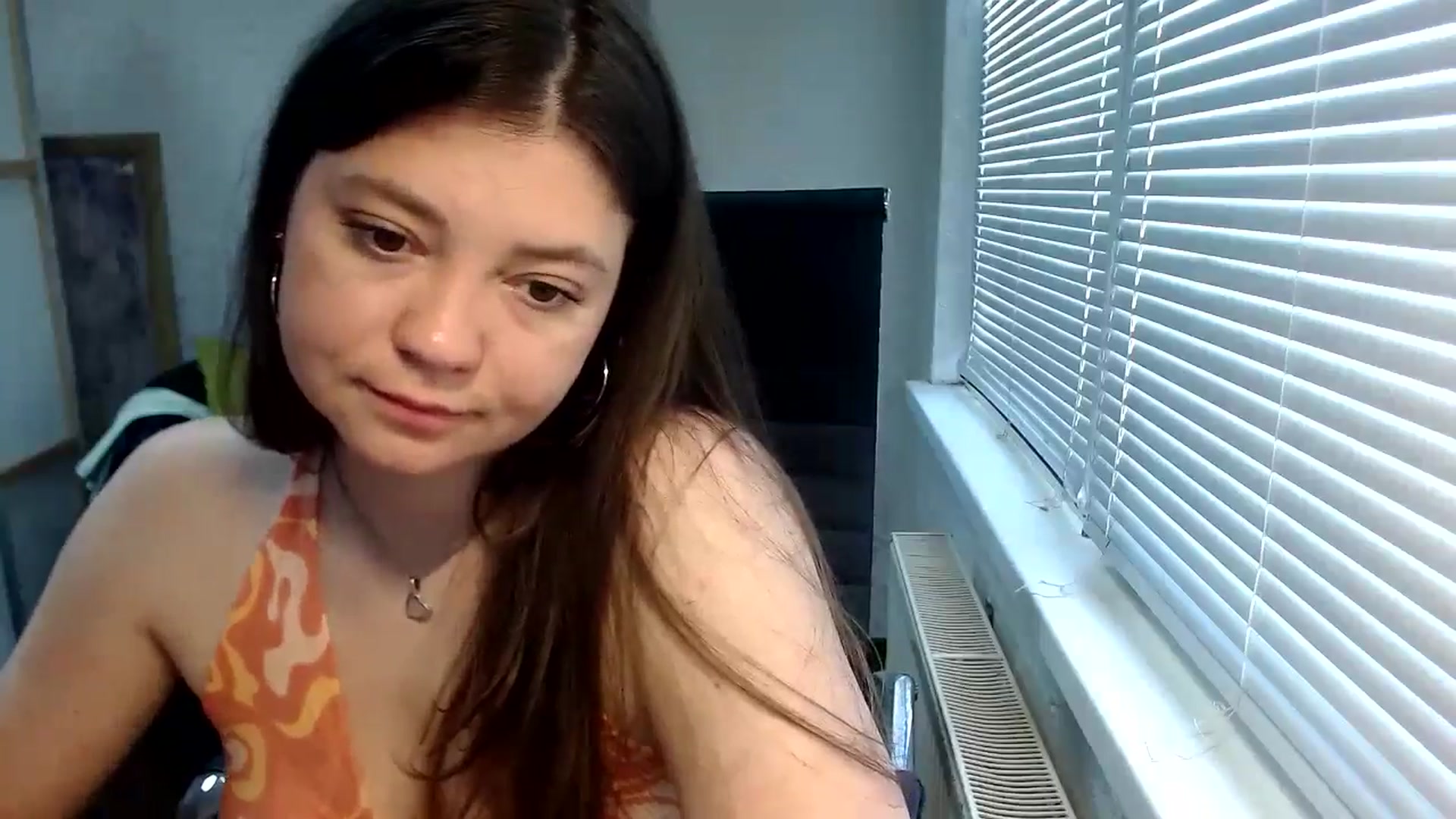 Gallery image thumbnail from SweetArinaA's myfreecams stream on, 05/25/2024, 10:36 image 15 of 20