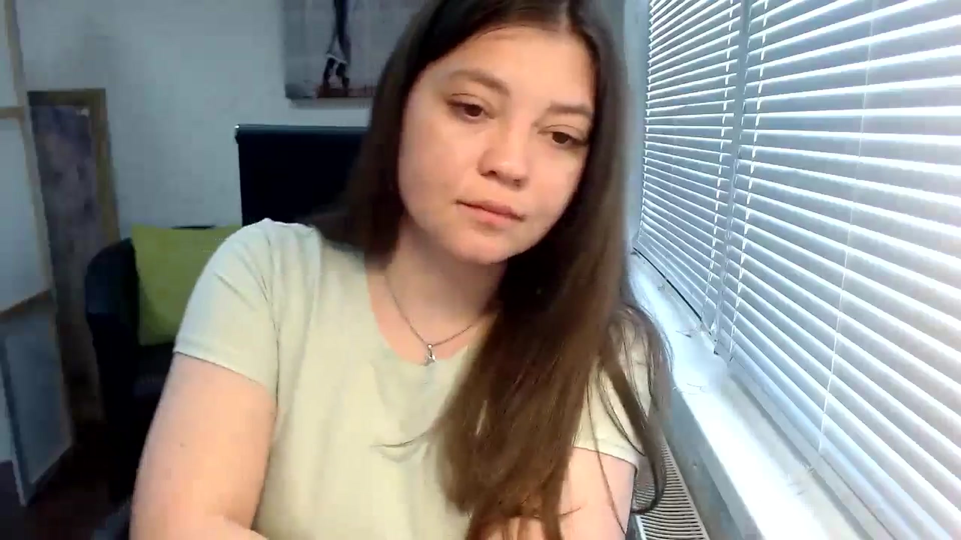 Gallery image thumbnail from SweetArinaA's myfreecams stream on, 05/25/2024, 11:31 image 6 of 20