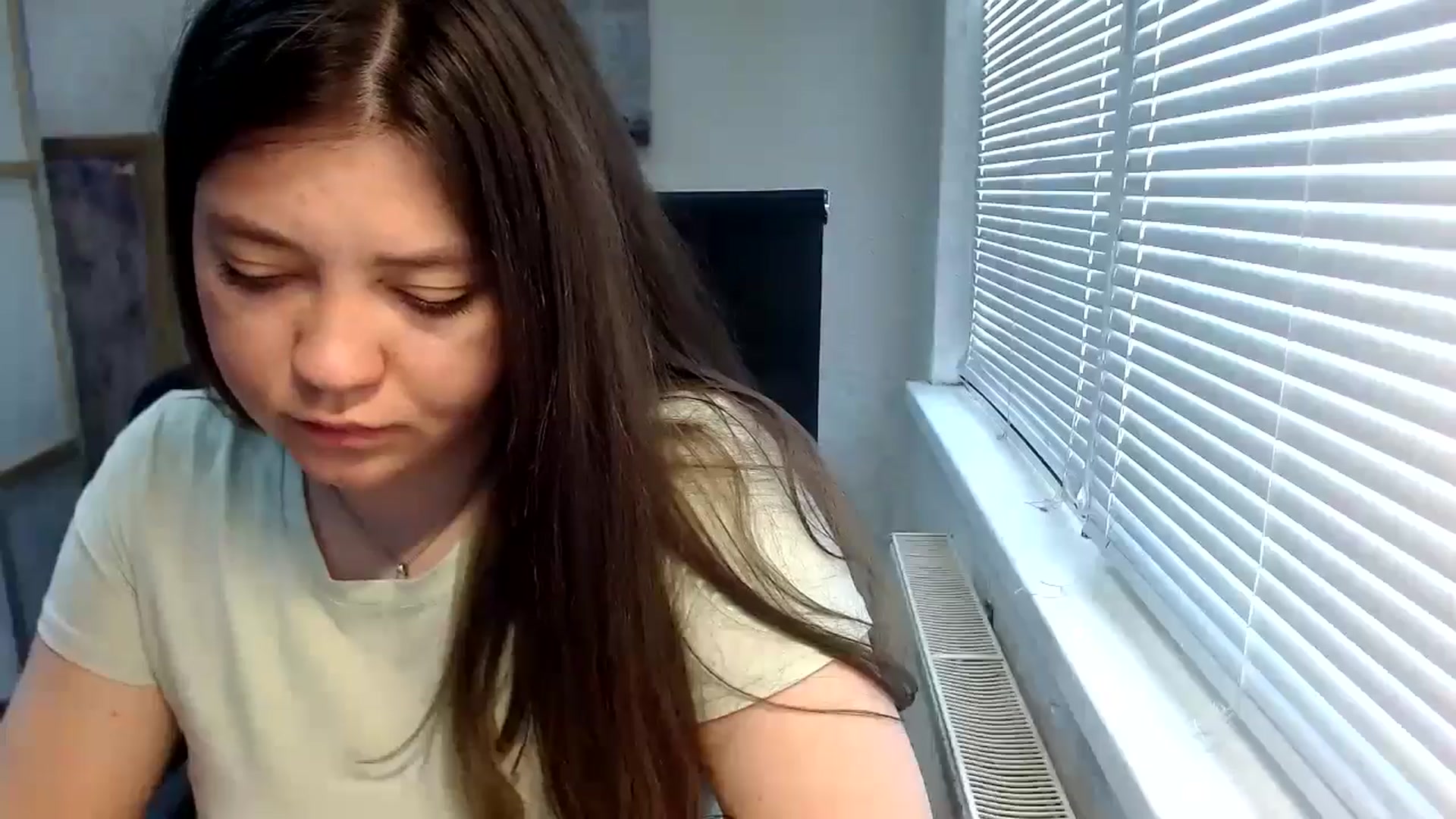 Gallery image thumbnail from SweetArinaA's myfreecams stream on, 05/25/2024, 11:31 image 7 of 20