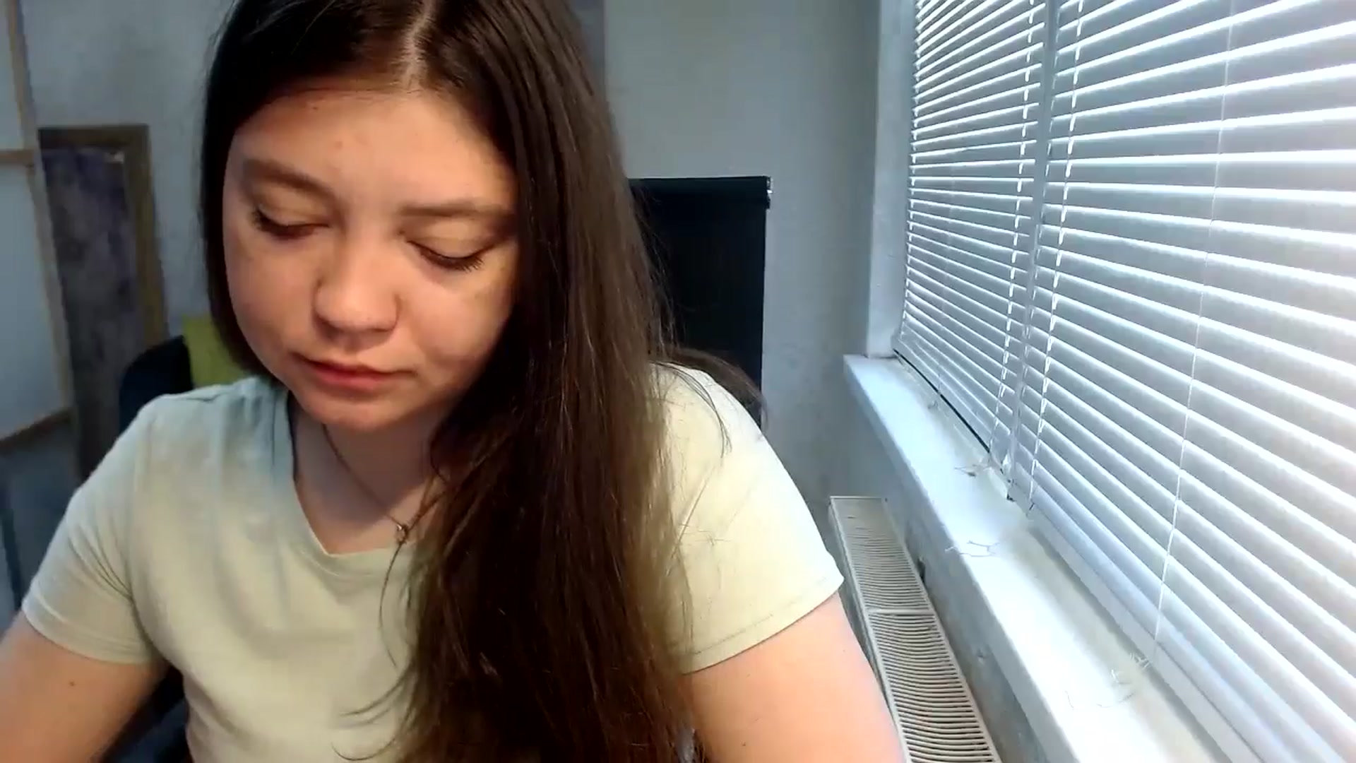 Gallery image thumbnail from SweetArinaA's myfreecams stream on, 05/25/2024, 11:31 image 4 of 20