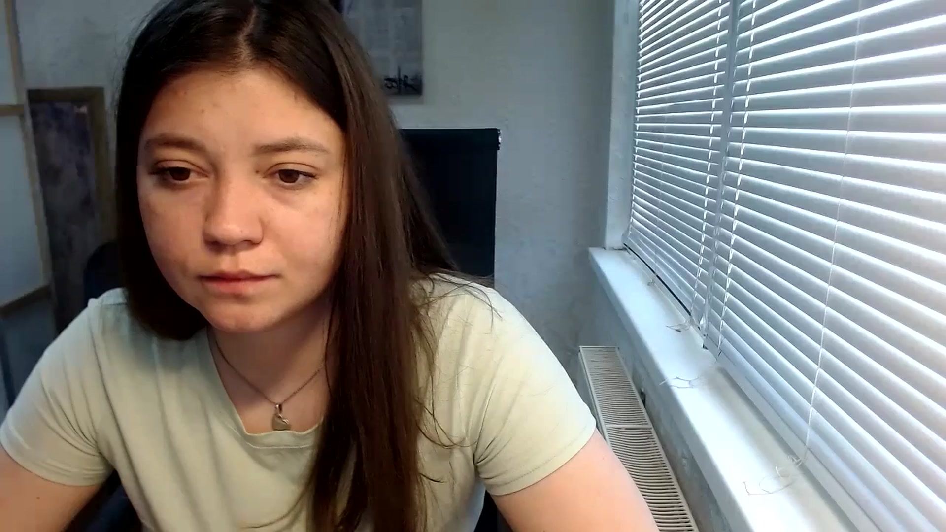 Gallery image thumbnail from SweetArinaA's myfreecams stream on, 05/25/2024, 11:31 image 11 of 20
