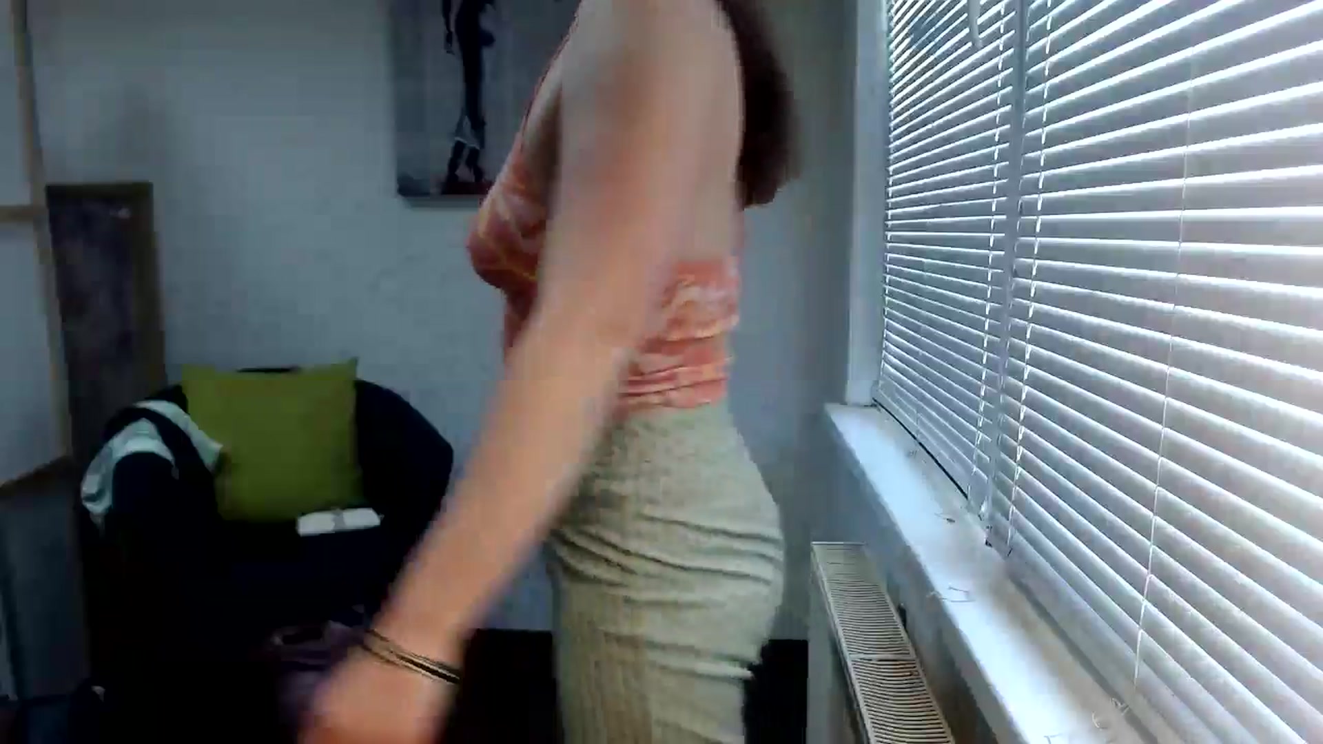 Gallery image thumbnail from SweetArinaA's myfreecams stream on, 05/25/2024, 13:08 image 14 of 20
