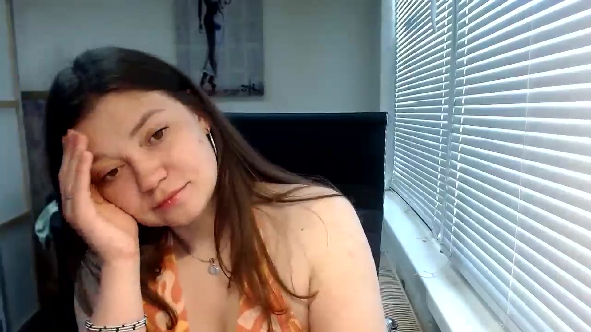 Gallery image thumbnail from SweetArinaA's myfreecams stream on, 05/25/2024, 13:08 image 16 of 20