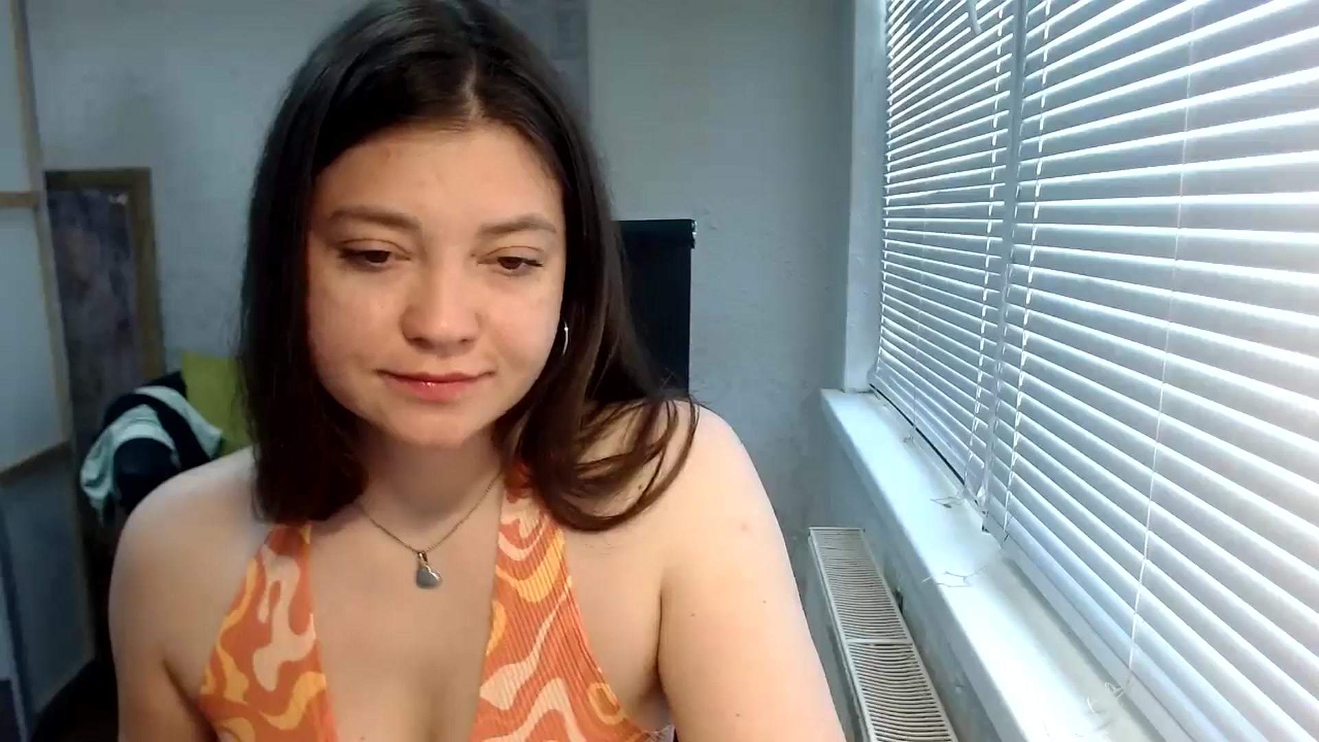 Gallery image thumbnail from SweetArinaA's myfreecams stream on, 05/25/2024, 13:08 image 10 of 20