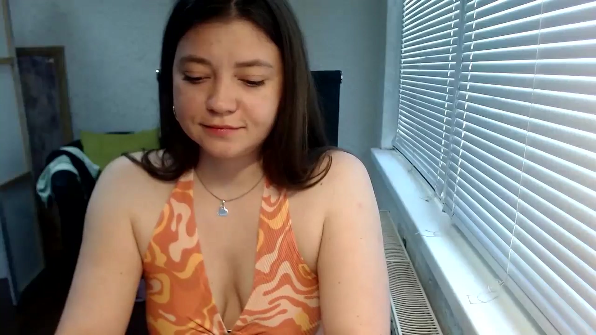 Gallery image thumbnail from SweetArinaA's myfreecams stream on, 05/25/2024, 13:08 image 15 of 20