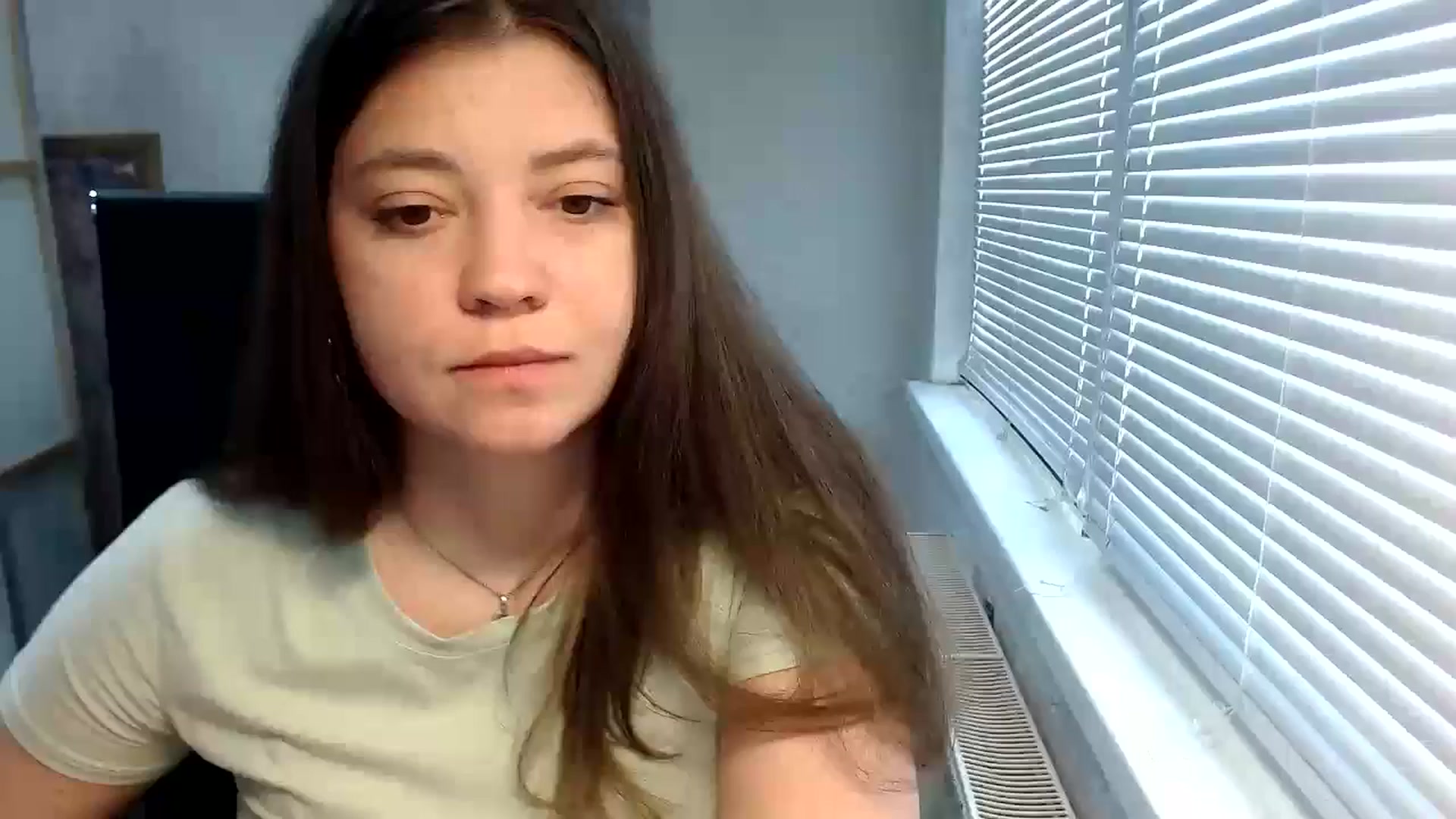 Gallery image thumbnail from SweetArinaA's myfreecams stream on, 05/25/2024, 13:08 image 3 of 20