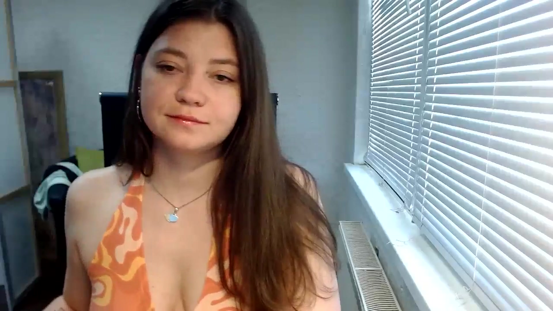 Gallery image thumbnail from SweetArinaA's myfreecams stream on, 05/25/2024, 13:08 image 7 of 20