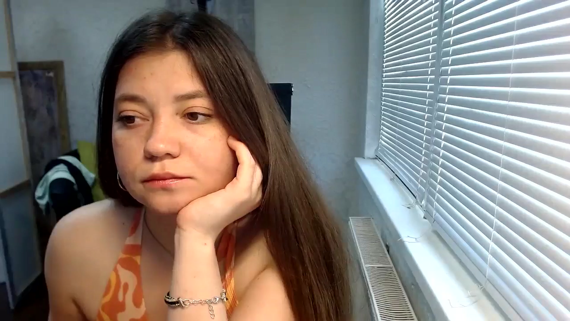 Gallery image thumbnail from SweetArinaA's myfreecams stream on, 05/25/2024, 13:52 image 7 of 20