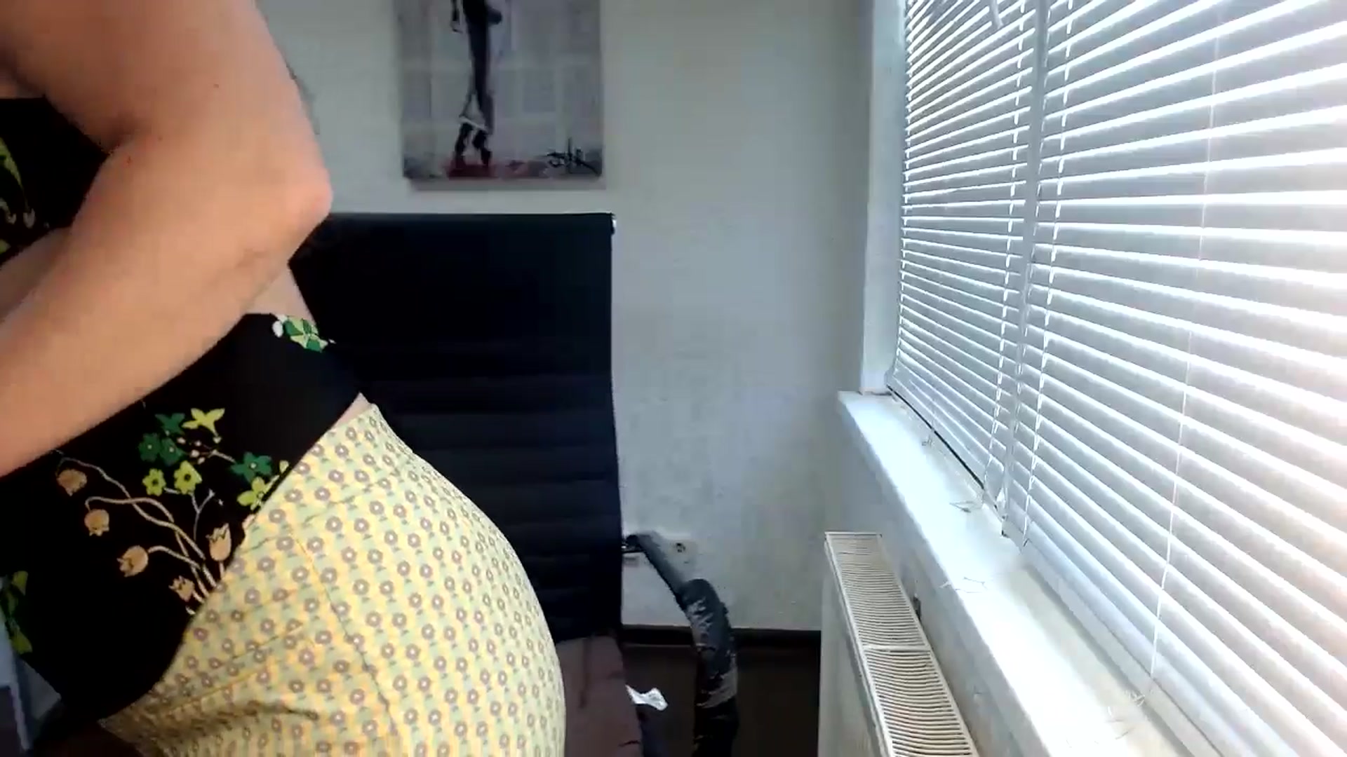 Gallery image thumbnail from SweetArinaA's myfreecams stream on, 05/25/2024, 13:52 image 13 of 20