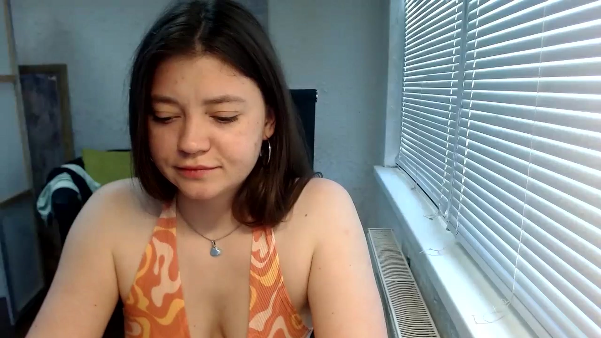 Gallery image thumbnail from SweetArinaA's myfreecams stream on, 05/25/2024, 13:52 image 4 of 20