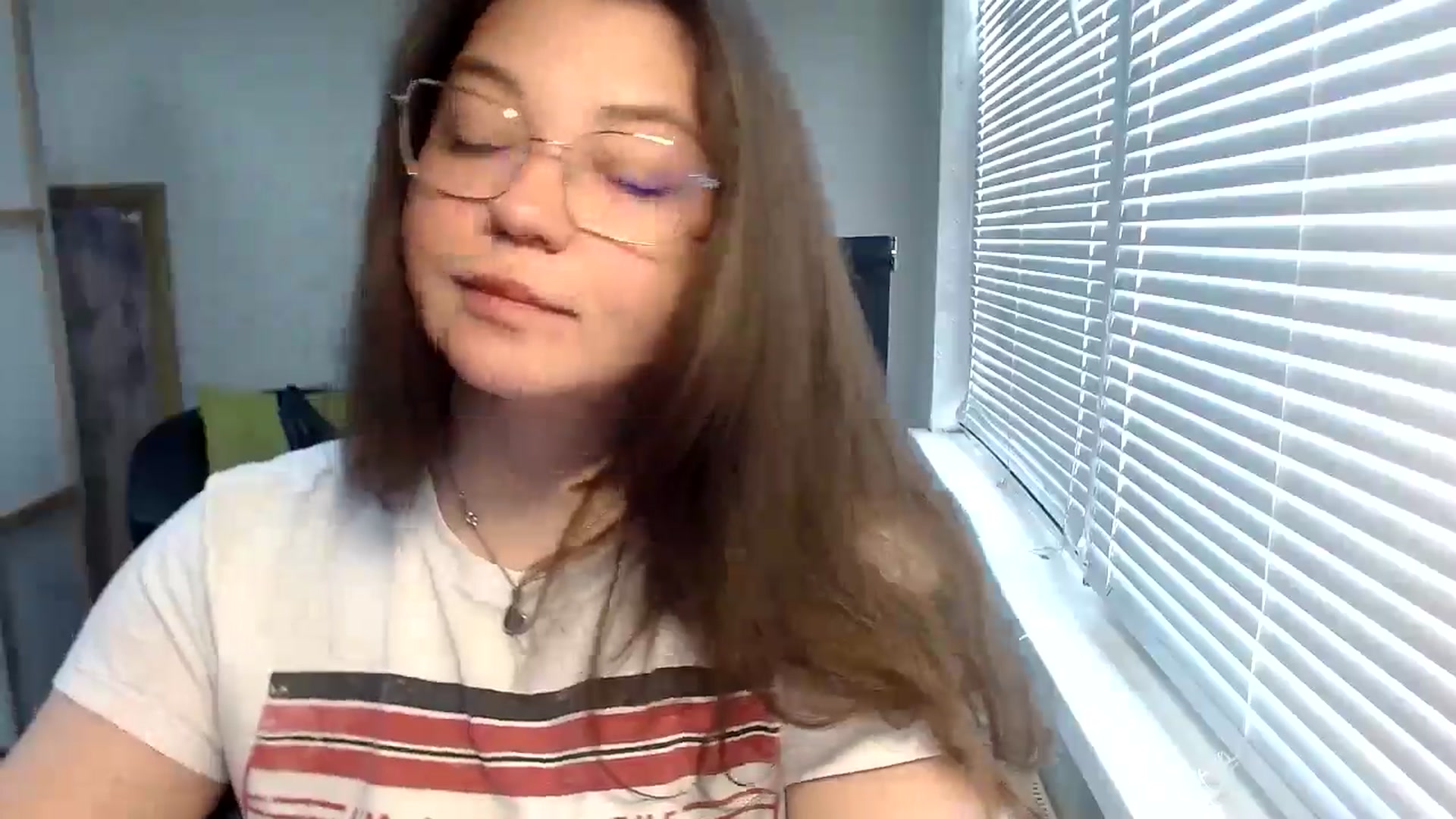 Gallery image thumbnail from SweetArinaA's myfreecams stream on, 05/26/2024, 10:54 image 9 of 20