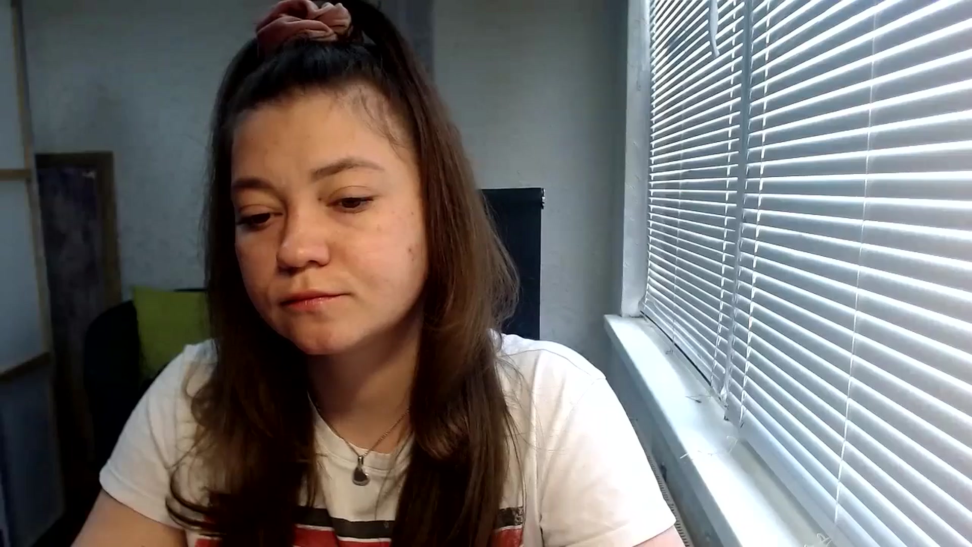 Gallery image thumbnail from SweetArinaA's myfreecams stream on, 05/26/2024, 13:16 image 12 of 20