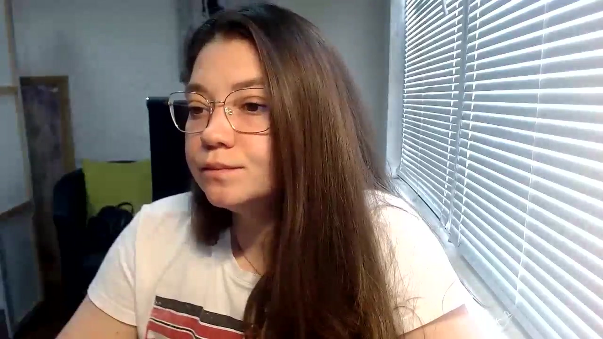 Gallery image thumbnail from SweetArinaA's myfreecams stream on, 05/26/2024, 13:16 image 2 of 20