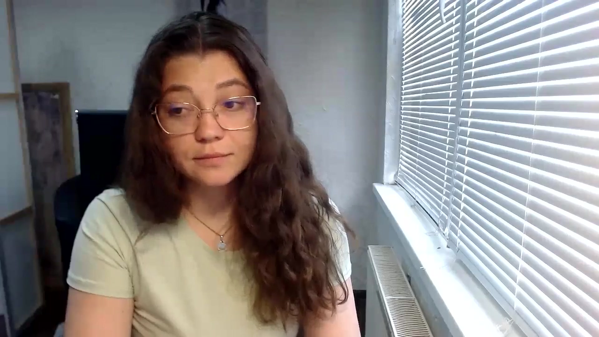 Gallery image thumbnail from SweetArinaA's myfreecams stream on, 05/30/2024, 10:45 image 8 of 20
