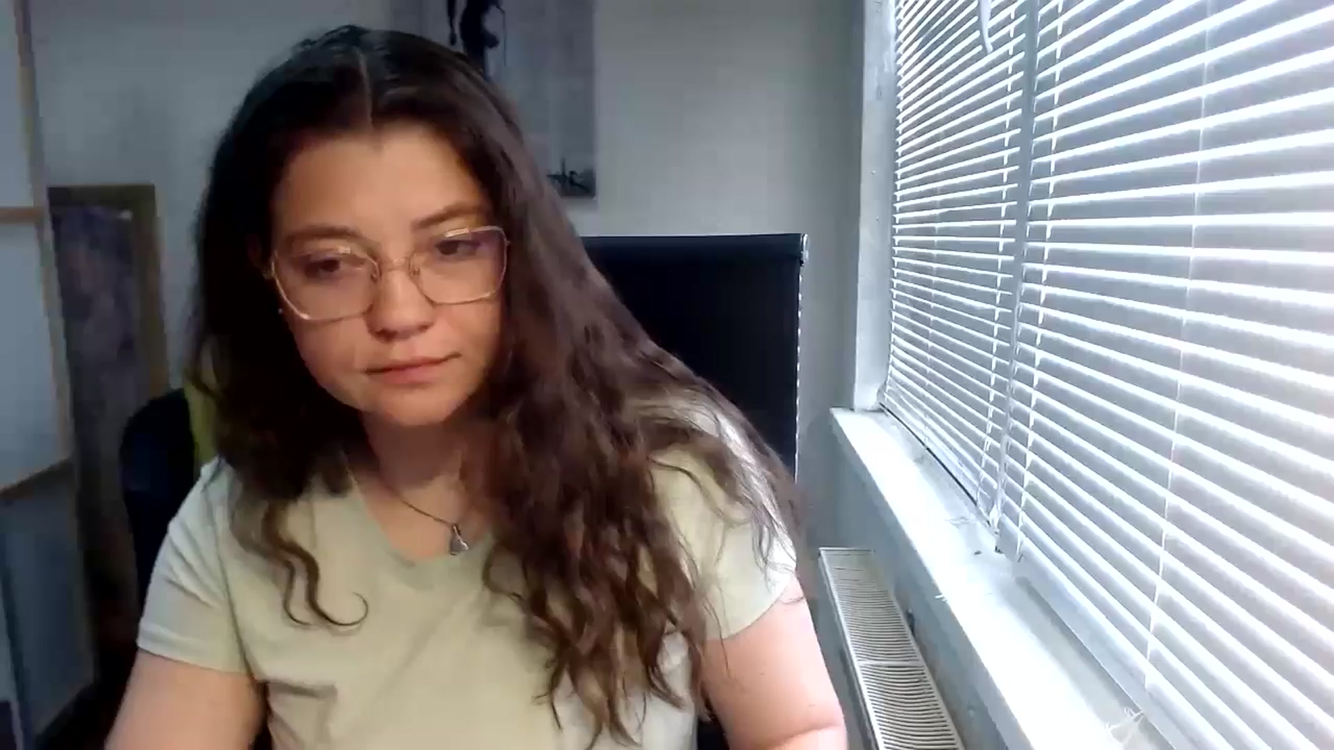 Gallery image thumbnail from SweetArinaA's myfreecams stream on, 05/30/2024, 10:45 image 4 of 20