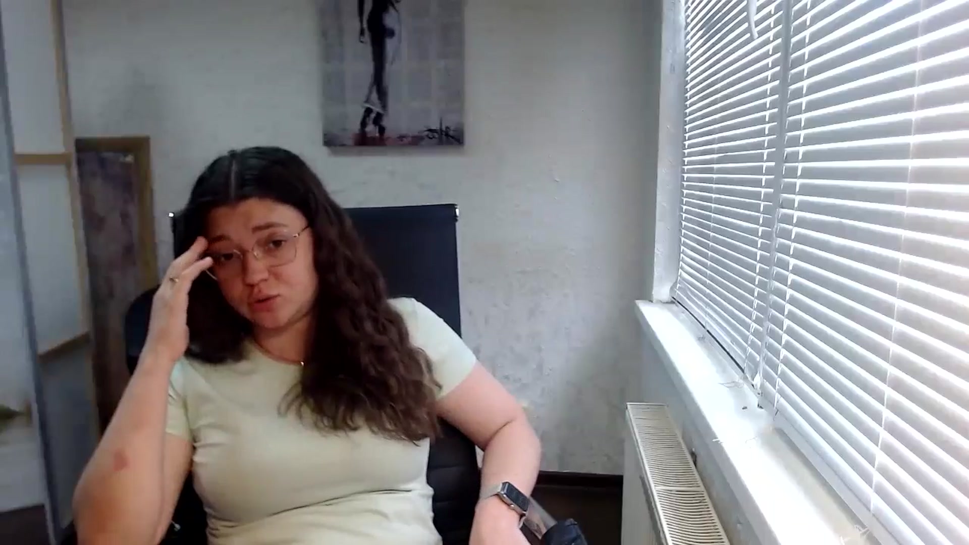 Gallery image thumbnail from SweetArinaA's myfreecams stream on, 05/30/2024, 11:46 image 9 of 20