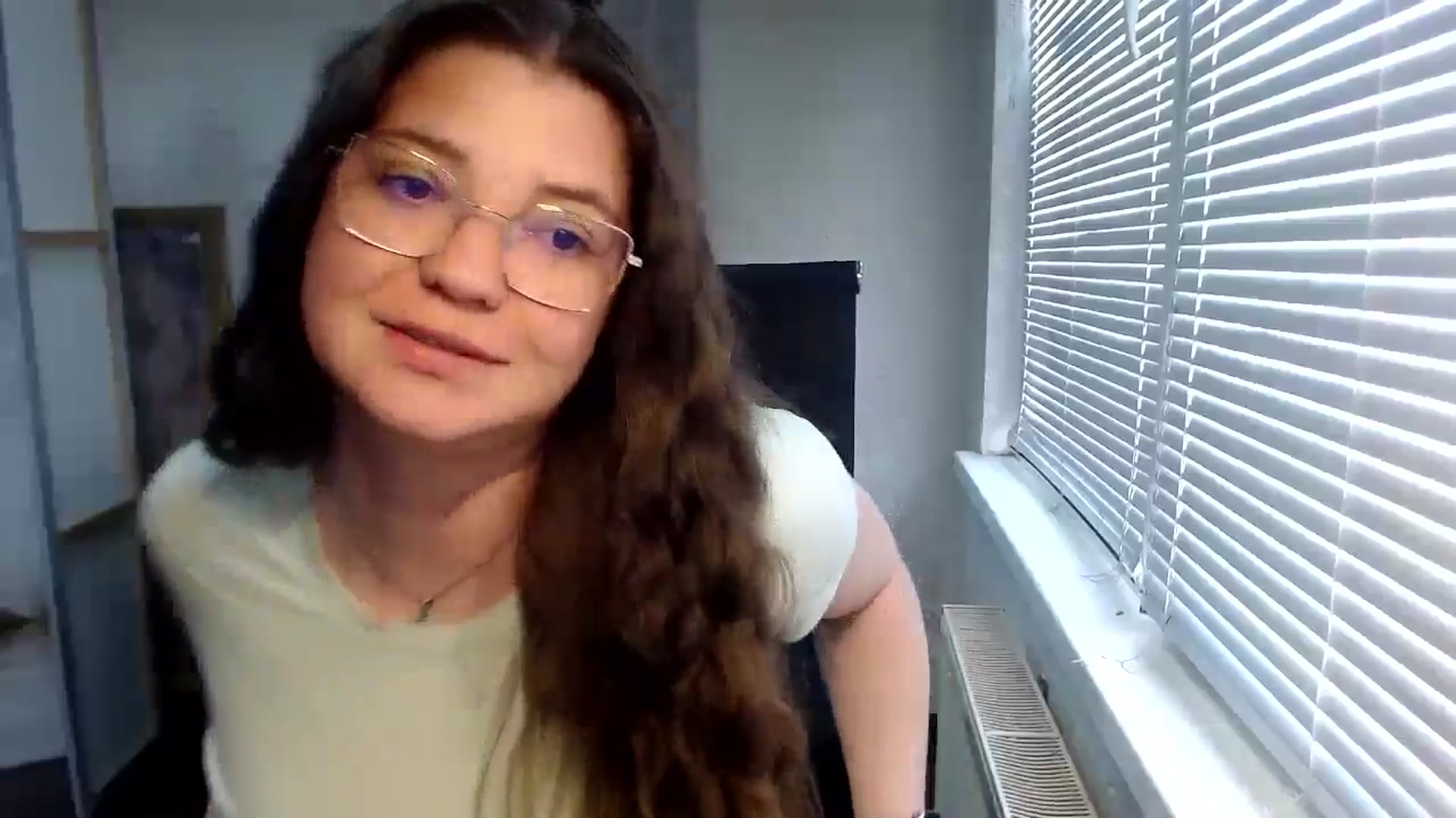 Gallery image thumbnail from SweetArinaA's myfreecams stream on, 05/30/2024, 11:46 image 4 of 20