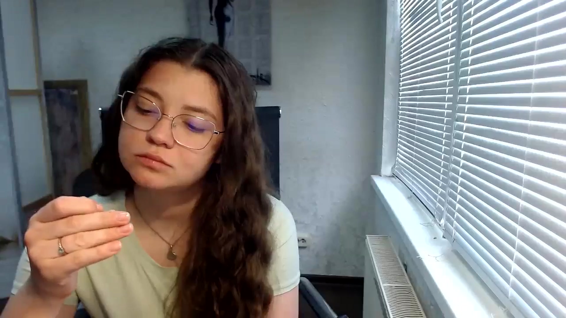 Gallery image thumbnail from SweetArinaA's myfreecams stream on, 05/30/2024, 11:46 image 5 of 20