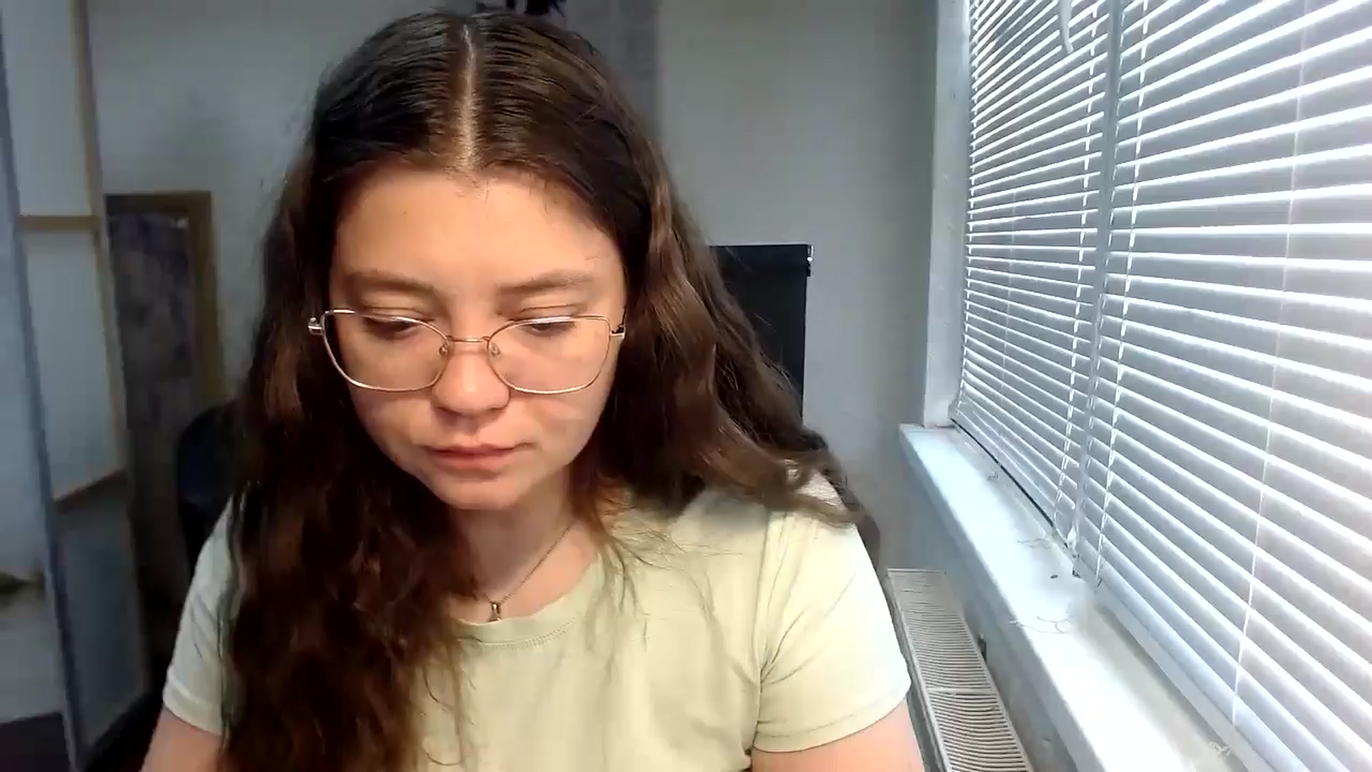 Gallery image thumbnail from SweetArinaA's myfreecams stream on, 05/30/2024, 12:44 image 9 of 20