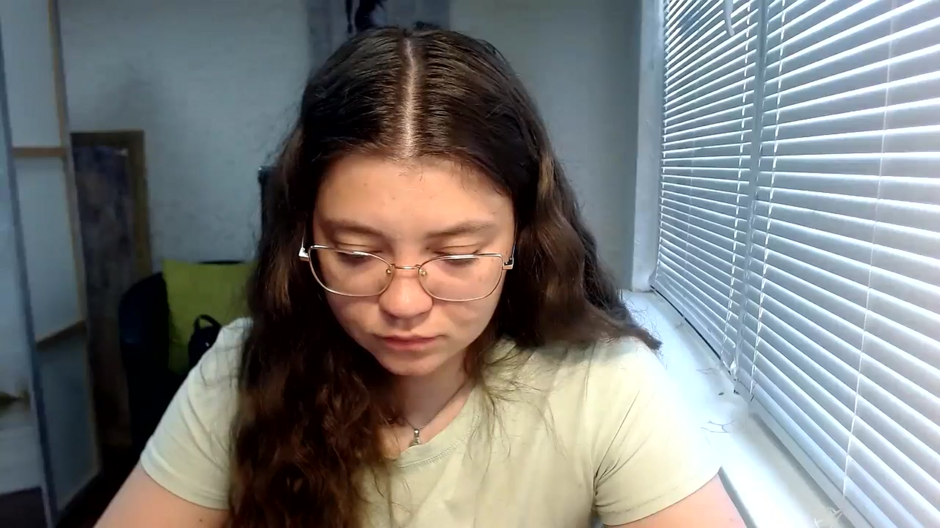 Gallery image thumbnail from SweetArinaA's myfreecams stream on, 05/30/2024, 12:44 image 5 of 20